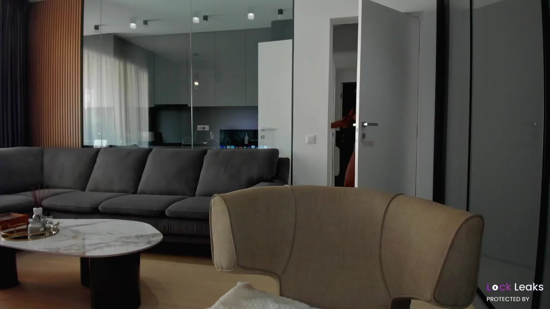 Gallery image thumbnail from L_U_A_'s myfreecams stream on, 02/11/2025, 09:17 image 6 of 20