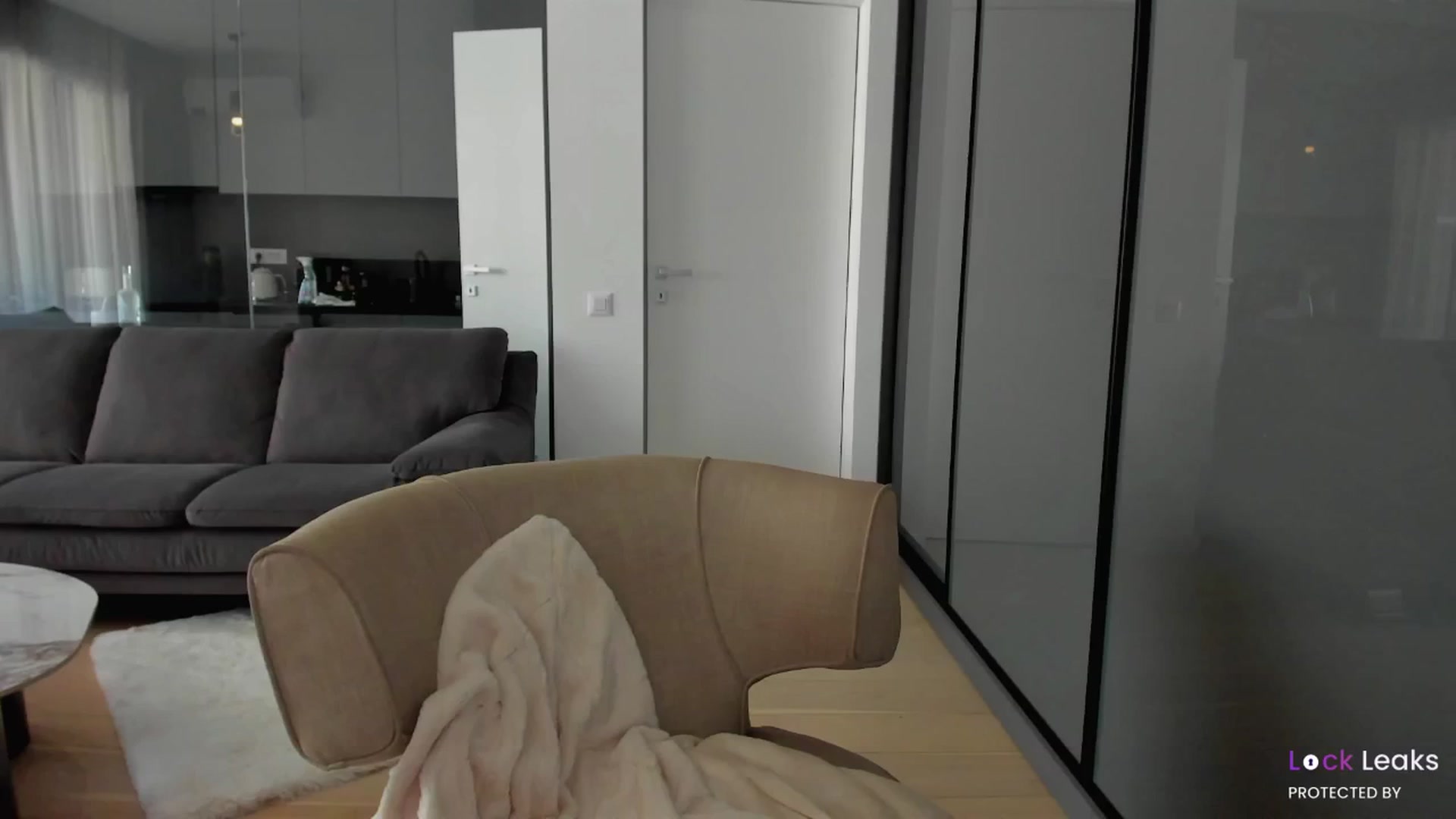 Gallery image thumbnail from L_U_A_'s myfreecams stream on, 06/02/2025, 09:26 image 19 of 20