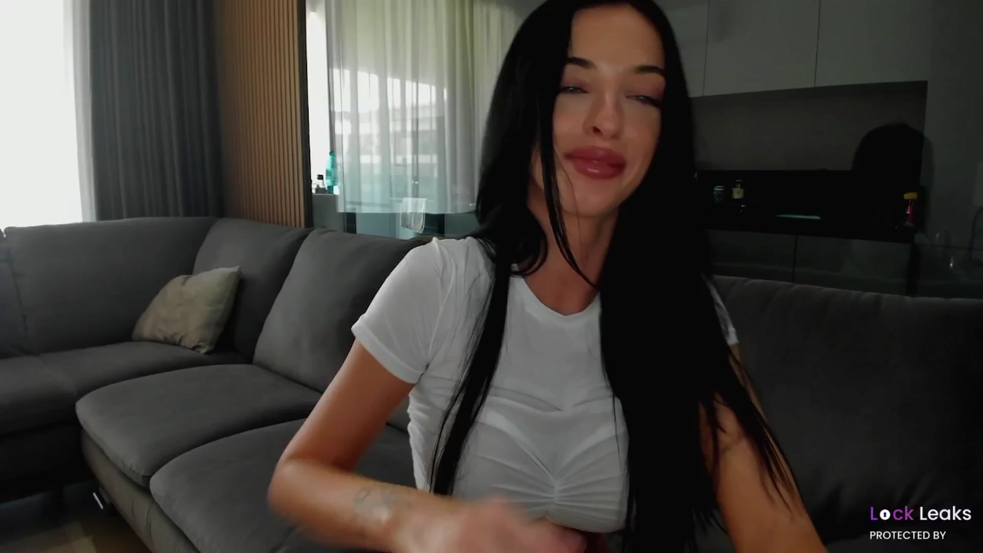 Gallery image thumbnail from L_U_A_'s myfreecams stream on, 09/04/2025, 11:28 image 7 of 20