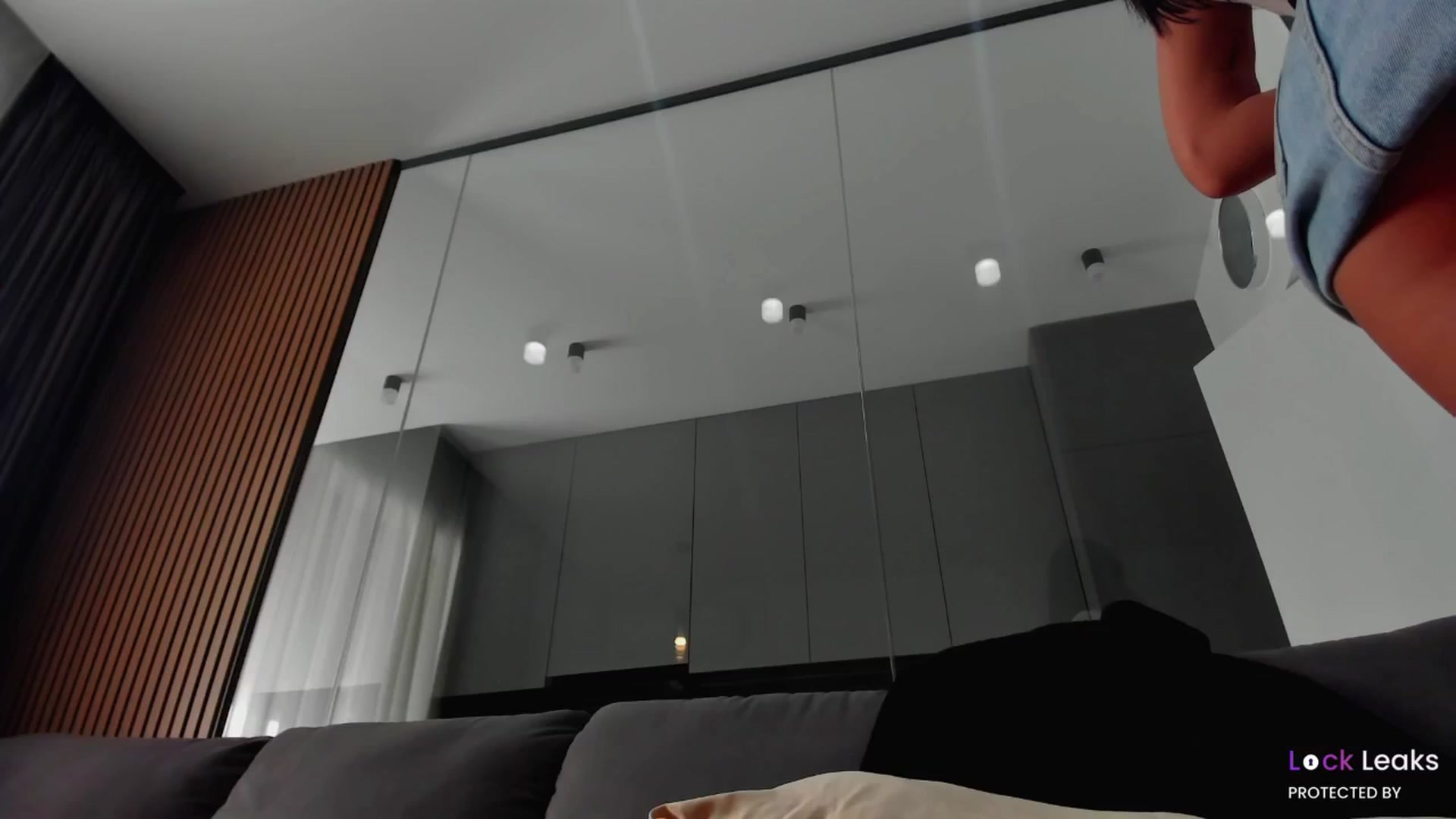 Gallery image thumbnail from L_U_A_'s myfreecams stream on, 09/27/2025, 12:39 image 12 of 20