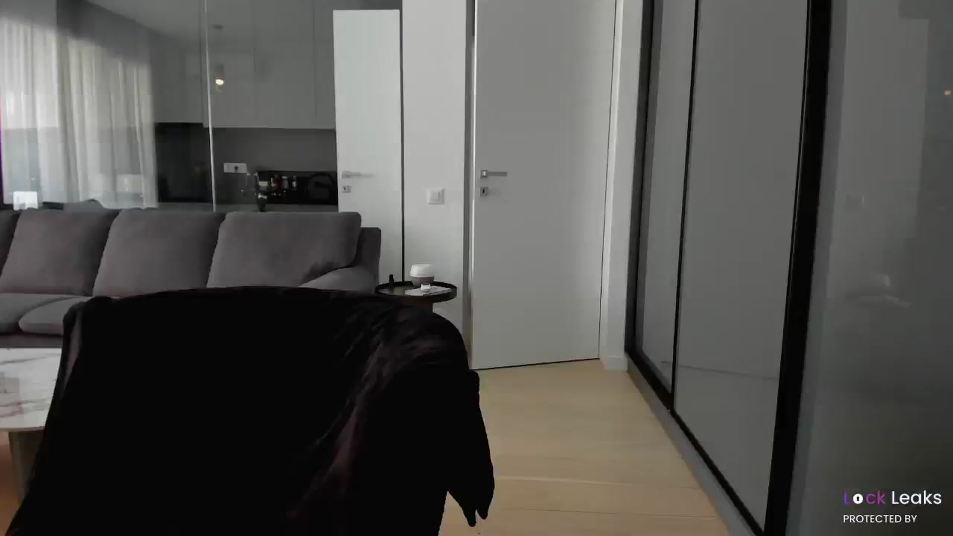 Gallery image thumbnail from L_U_A_'s myfreecams stream on, 10/01/2025, 09:44 image 1 of 20