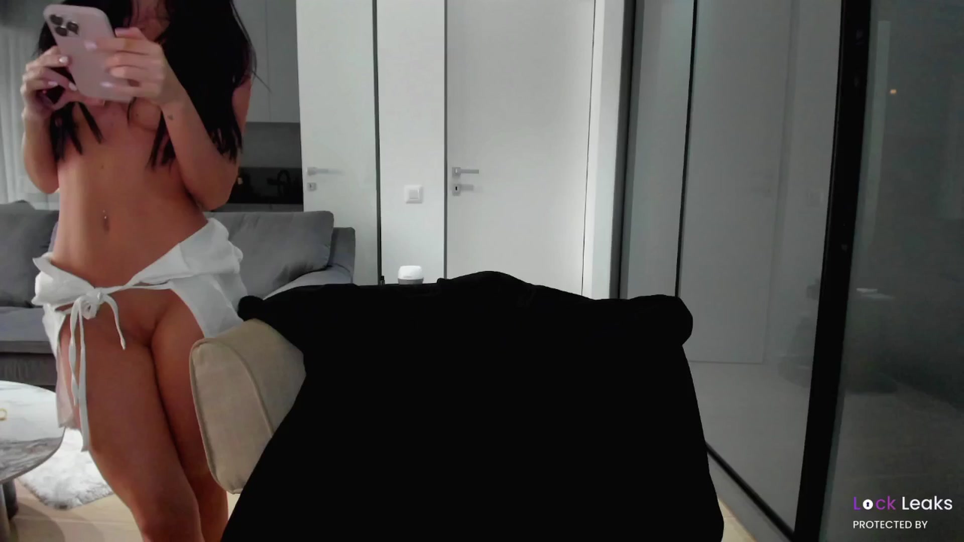 Gallery image thumbnail from L_U_A_'s myfreecams stream on, 10/02/2025, 11:22 image 2 of 20
