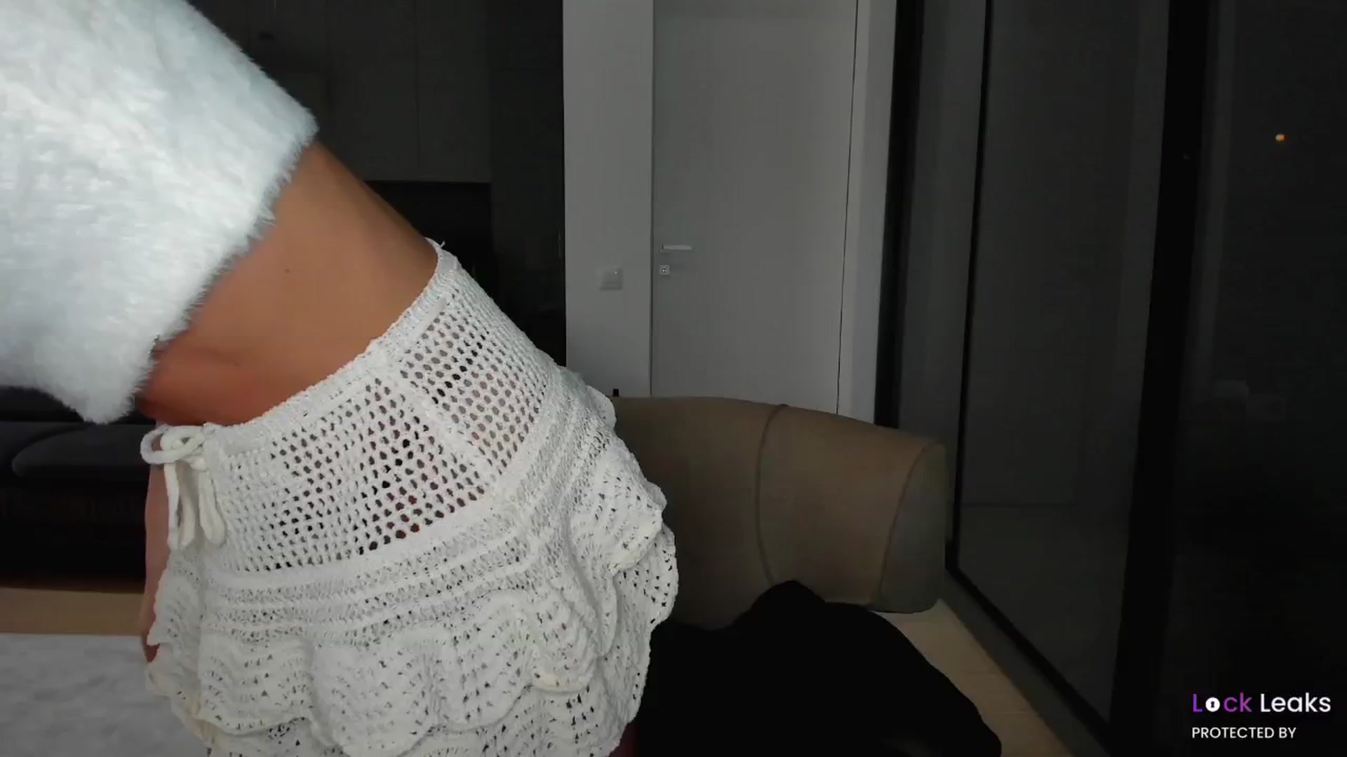 Gallery image thumbnail from L_U_A_'s myfreecams stream on, 11/18/2025, 12:31 image 1 of 20