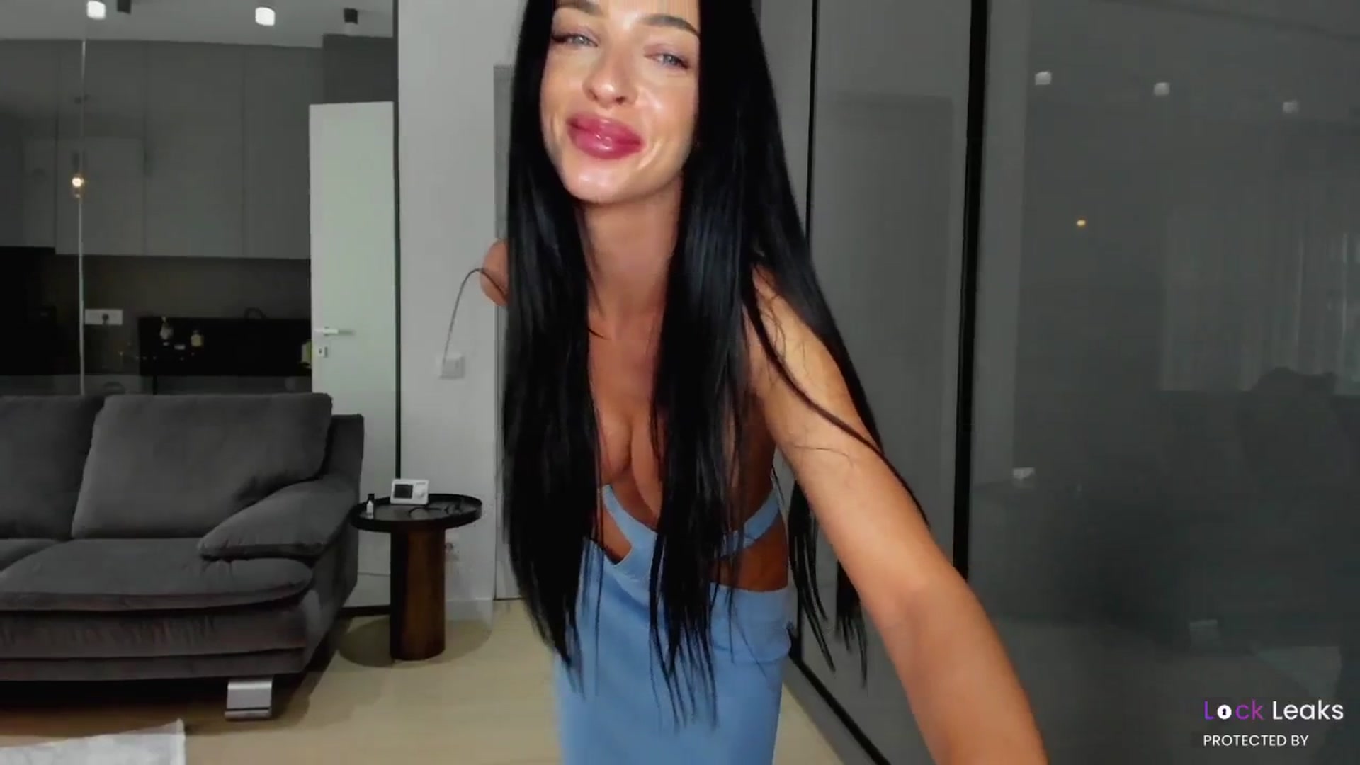 Gallery image thumbnail from L_U_A_'s myfreecams stream on, 11/21/2025, 11:35 image 11 of 20
