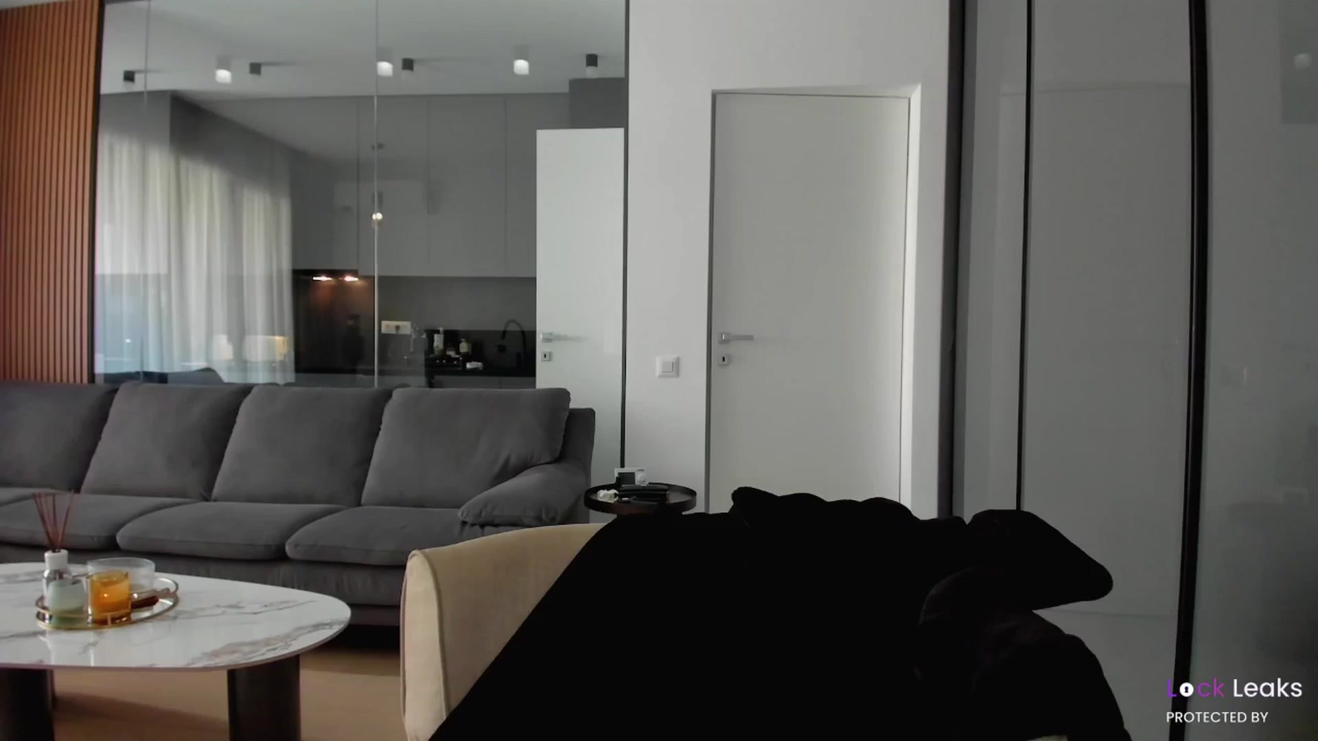 Gallery image thumbnail from L_U_A_'s myfreecams stream on, 11/24/2025, 12:49 image 6 of 20