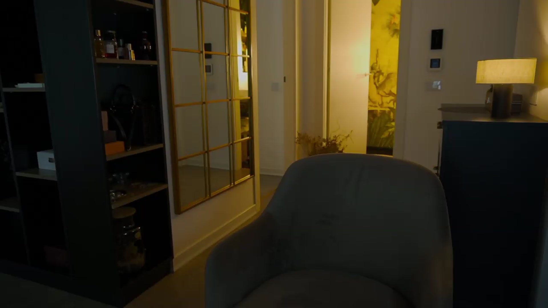 Gallery image thumbnail from L_U_A_'s myfreecams stream on, 05/09/2026, 15:45 image 3 of 20