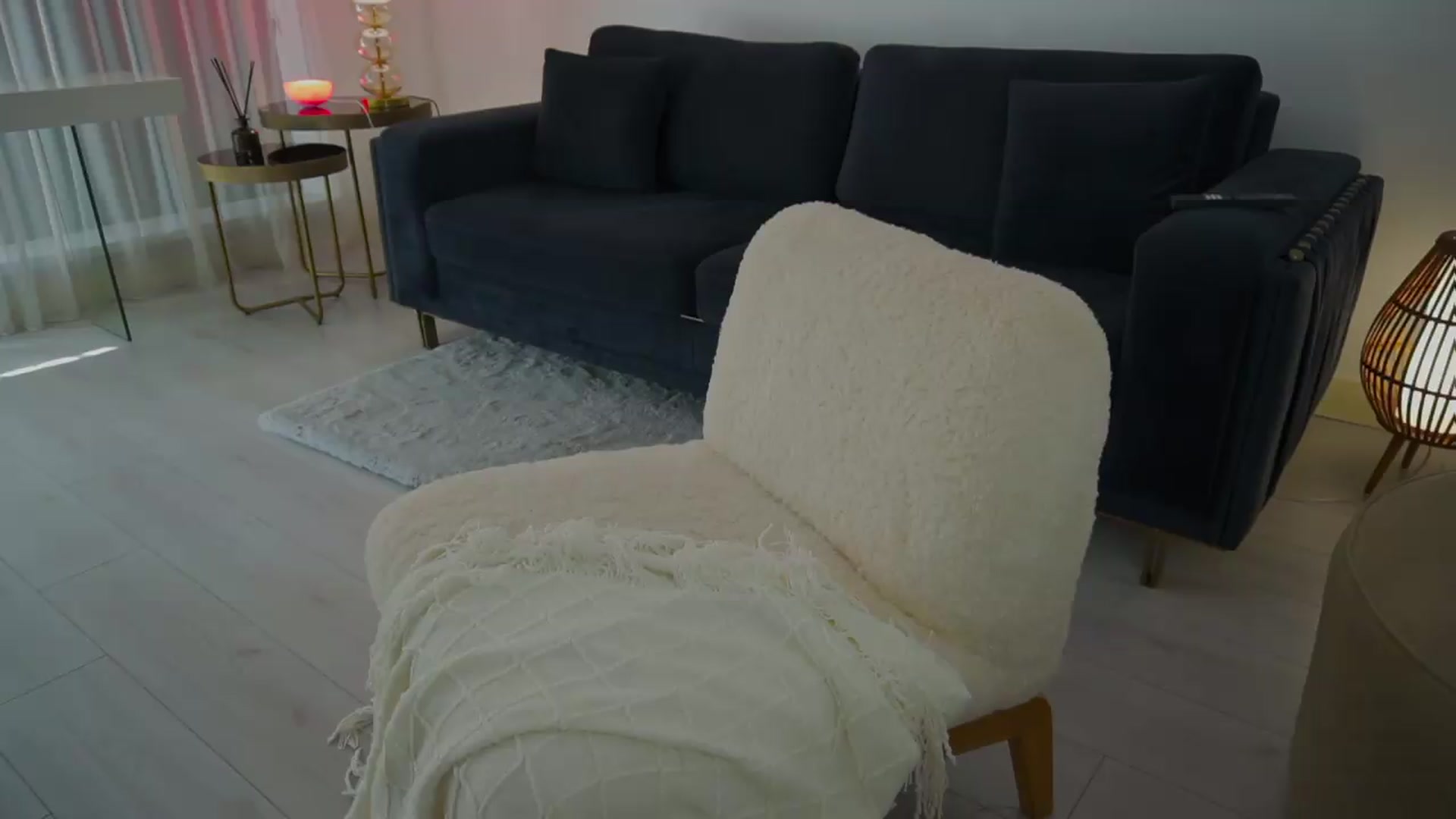 Gallery image thumbnail from L_U_A_'s myfreecams stream on, 08/03/2026, 13:35 image 1 of 20