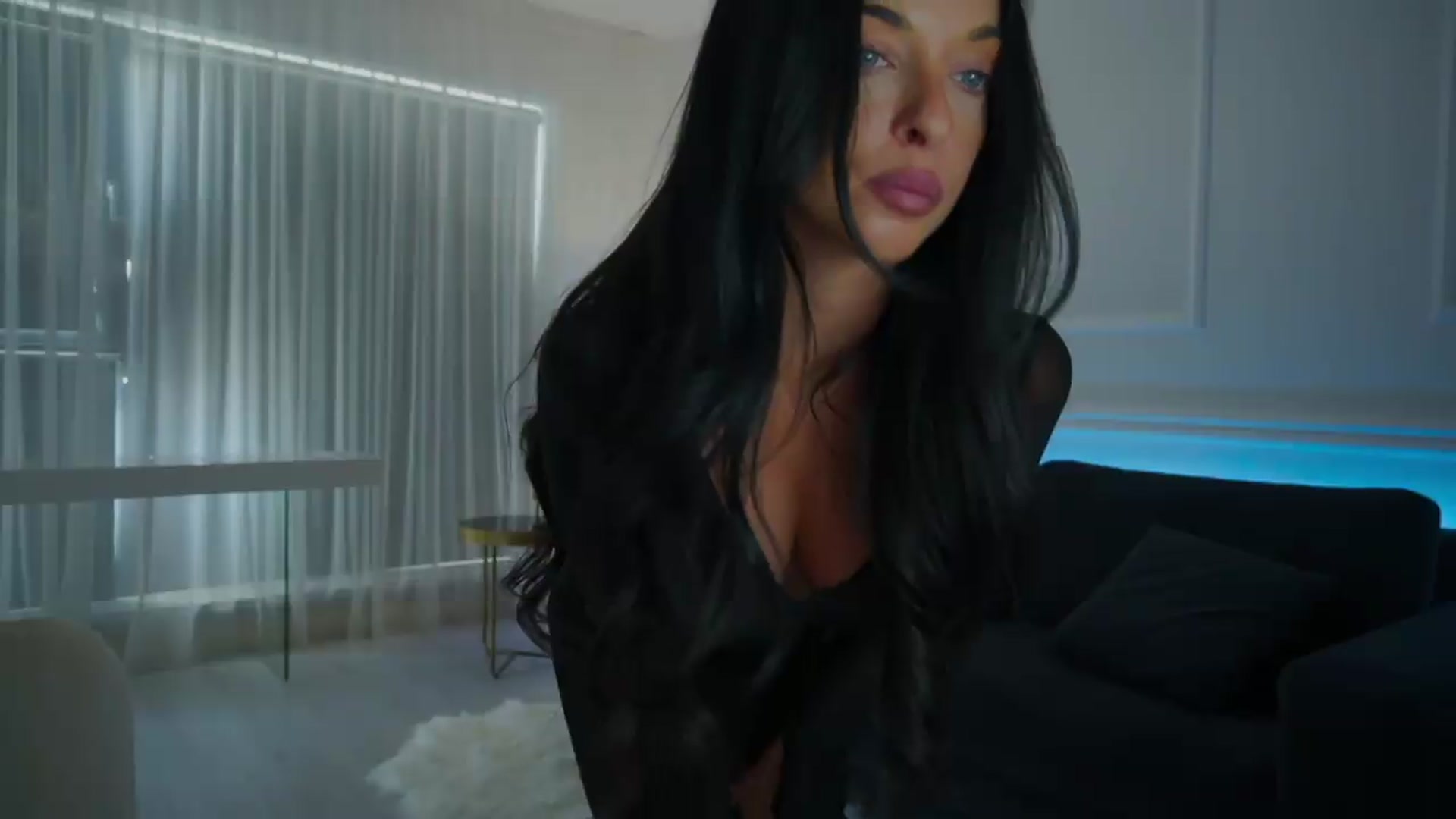 Gallery image thumbnail from L_U_A_'s myfreecams stream on, 09/02/2026, 10:01 image 19 of 20