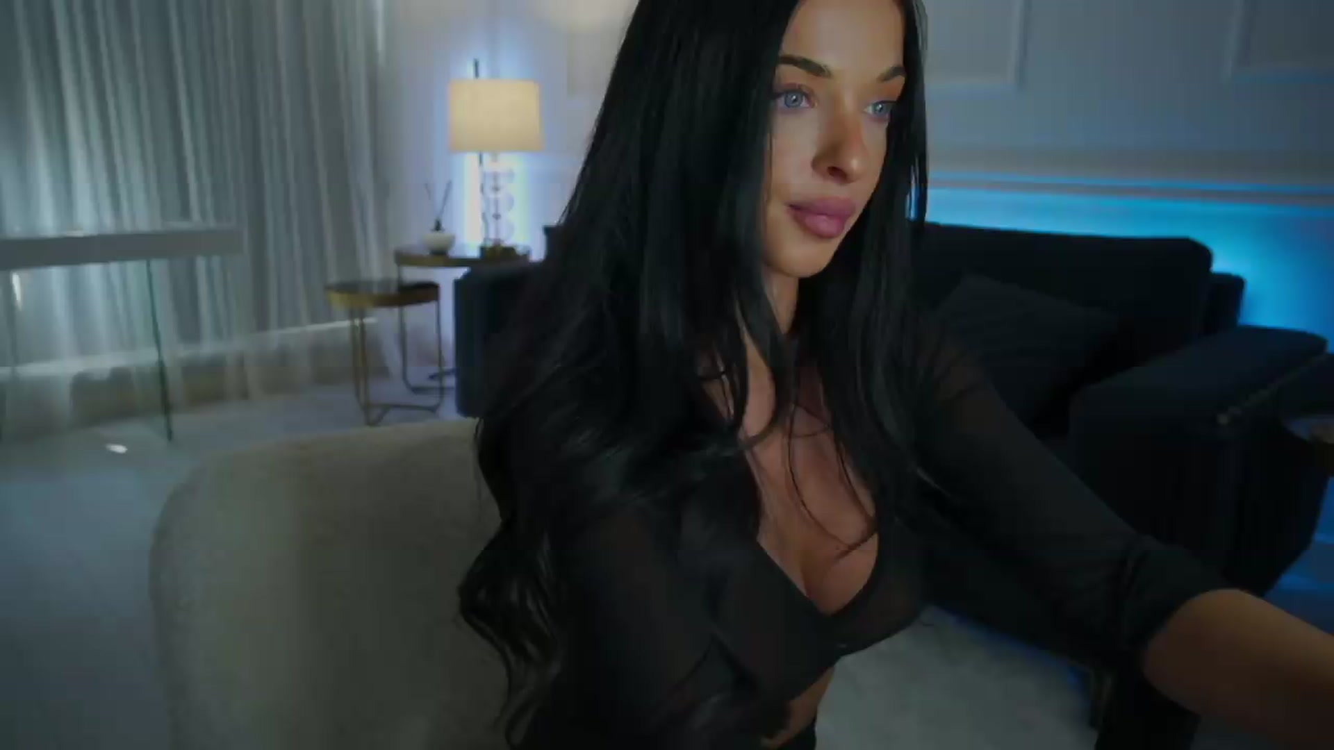 Gallery image thumbnail from L_U_A_'s myfreecams stream on, 09/02/2026, 10:01 image 1 of 20