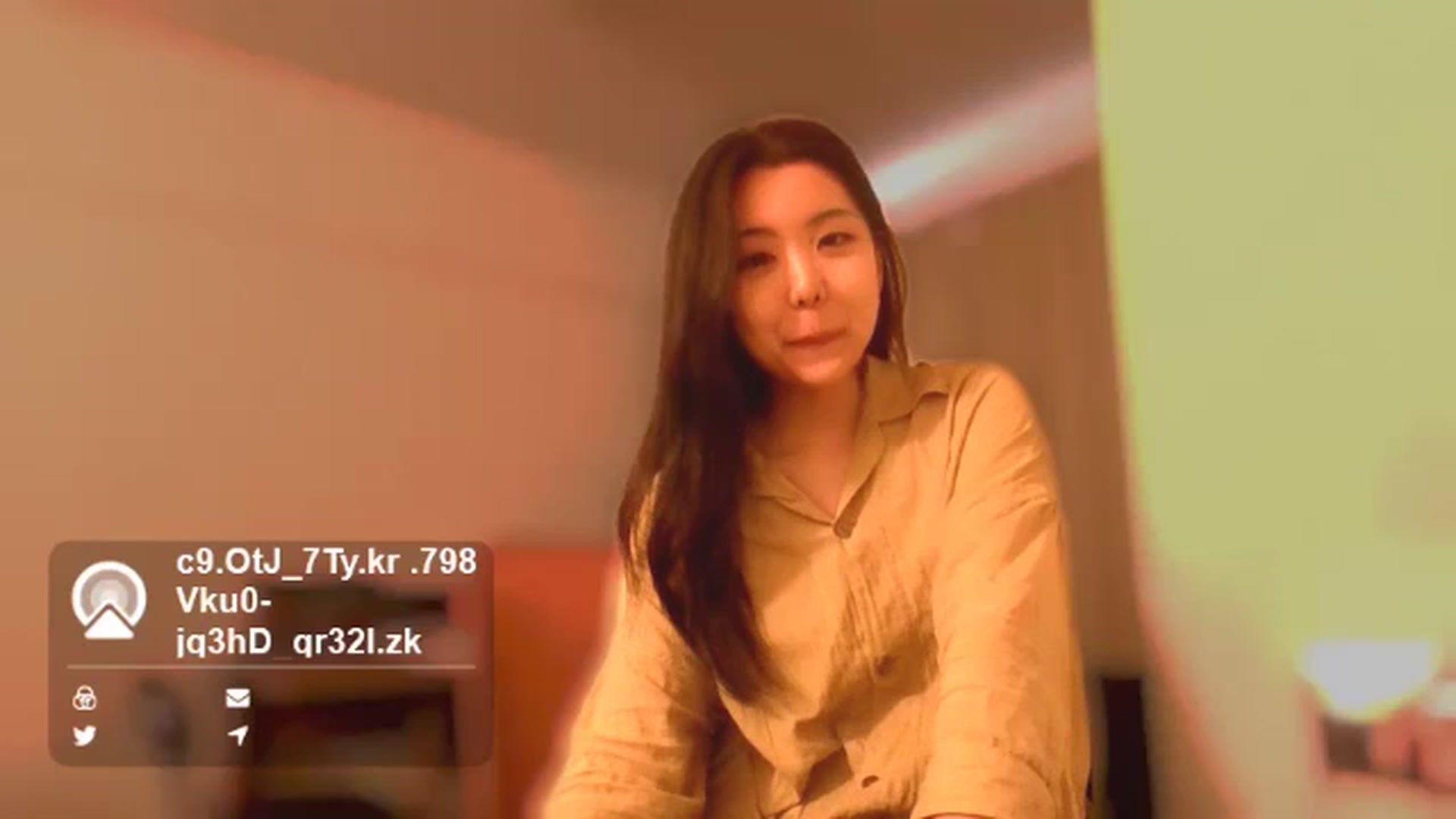 Gallery image thumbnail from L_XjY_2_nU_3F's myfreecams stream on, 05/13/2024, 05:38 image 18 of 20