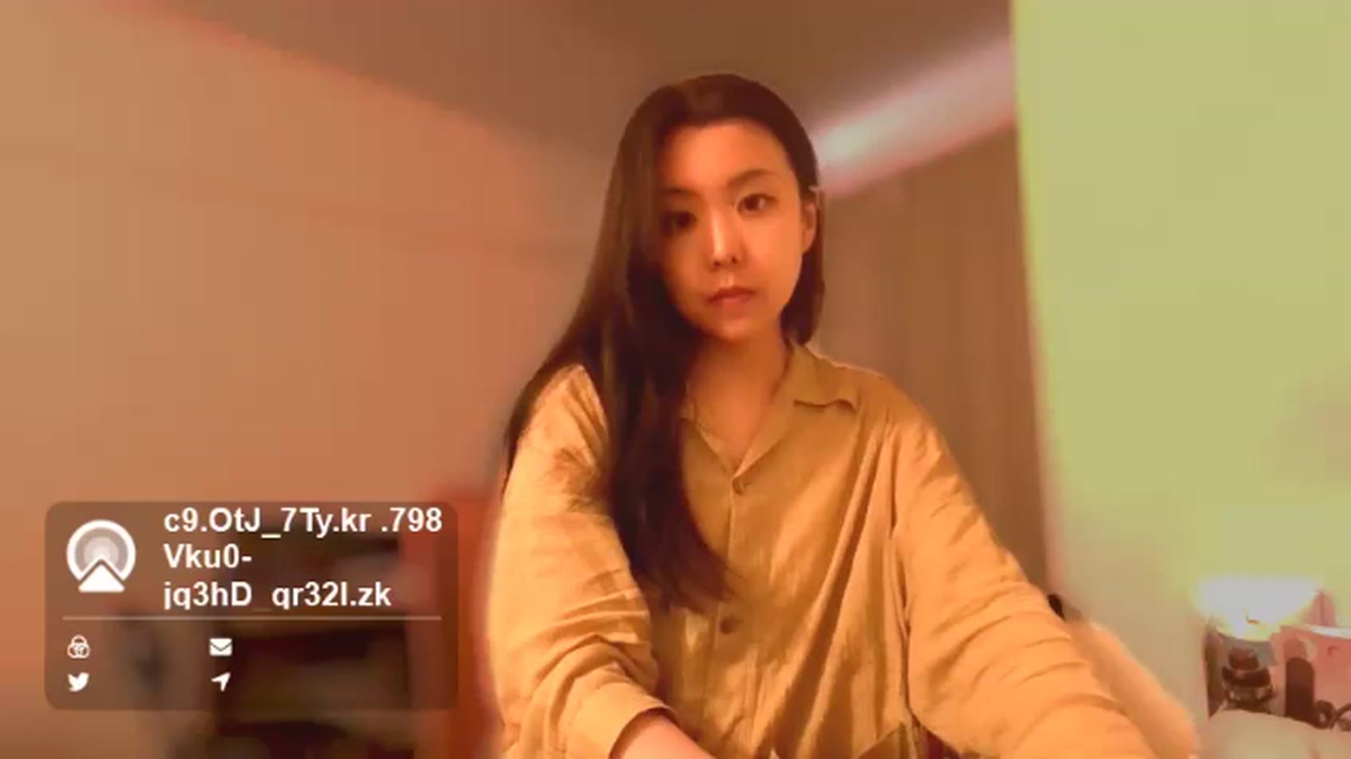 Gallery image thumbnail from L_XjY_2_nU_3F's myfreecams stream on, 05/13/2024, 05:38 image 19 of 20