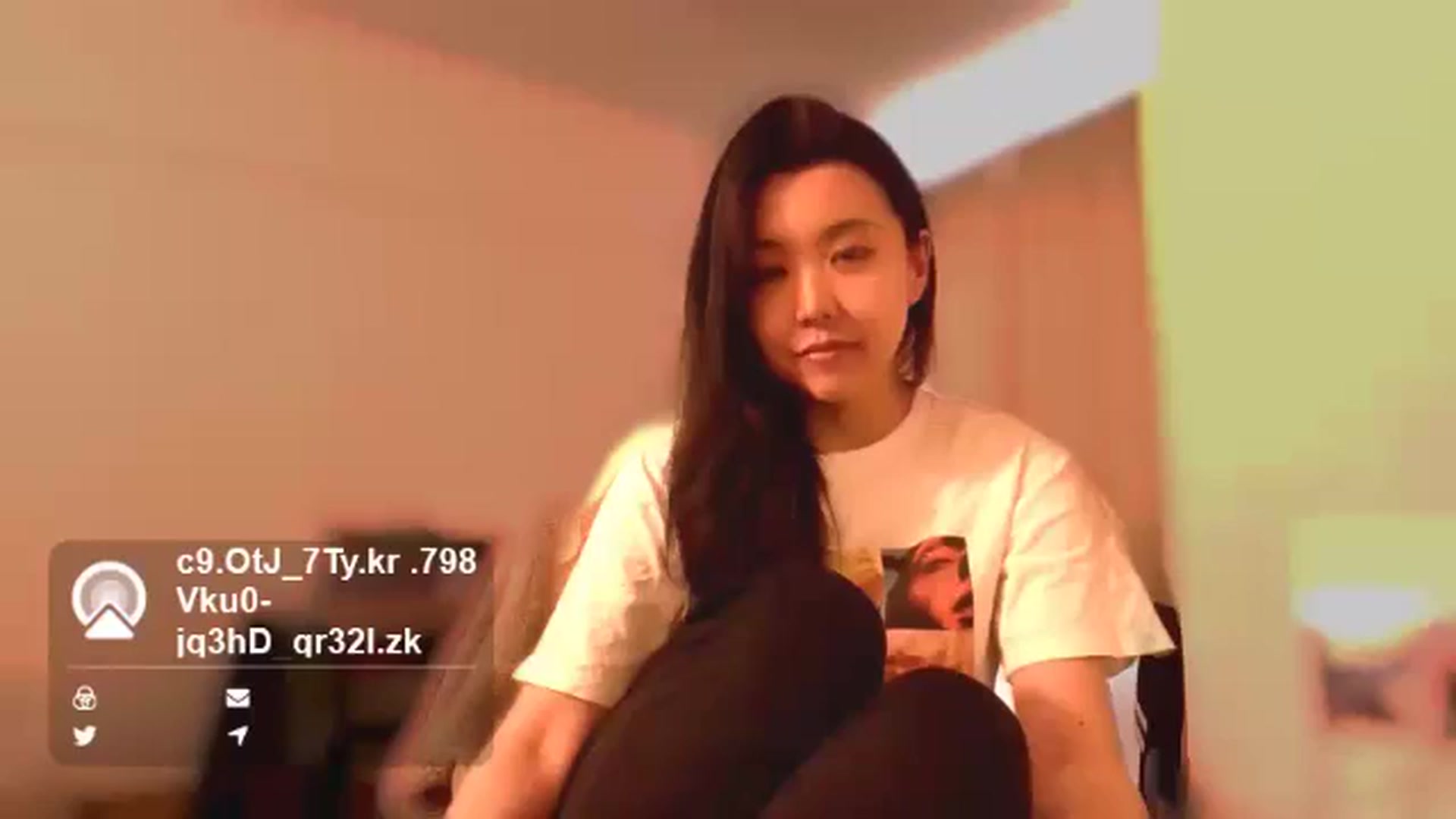 Gallery image thumbnail from L_XjY_2_nU_3F's myfreecams stream on, 05/19/2024, 02:44 image 7 of 20