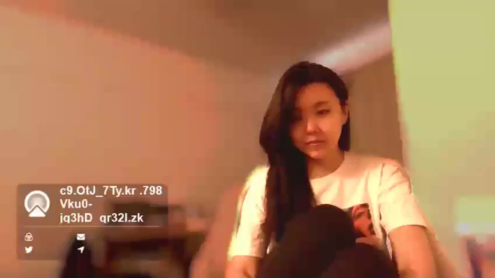 Gallery image thumbnail from L_XjY_2_nU_3F's myfreecams stream on, 05/19/2024, 07:37 image 13 of 20