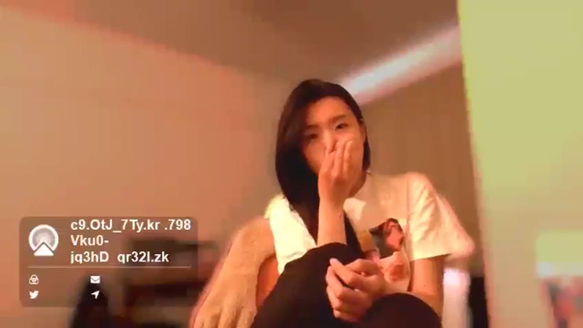 Gallery image thumbnail from L_XjY_2_nU_3F's myfreecams stream on, 05/19/2024, 07:37 image 5 of 20