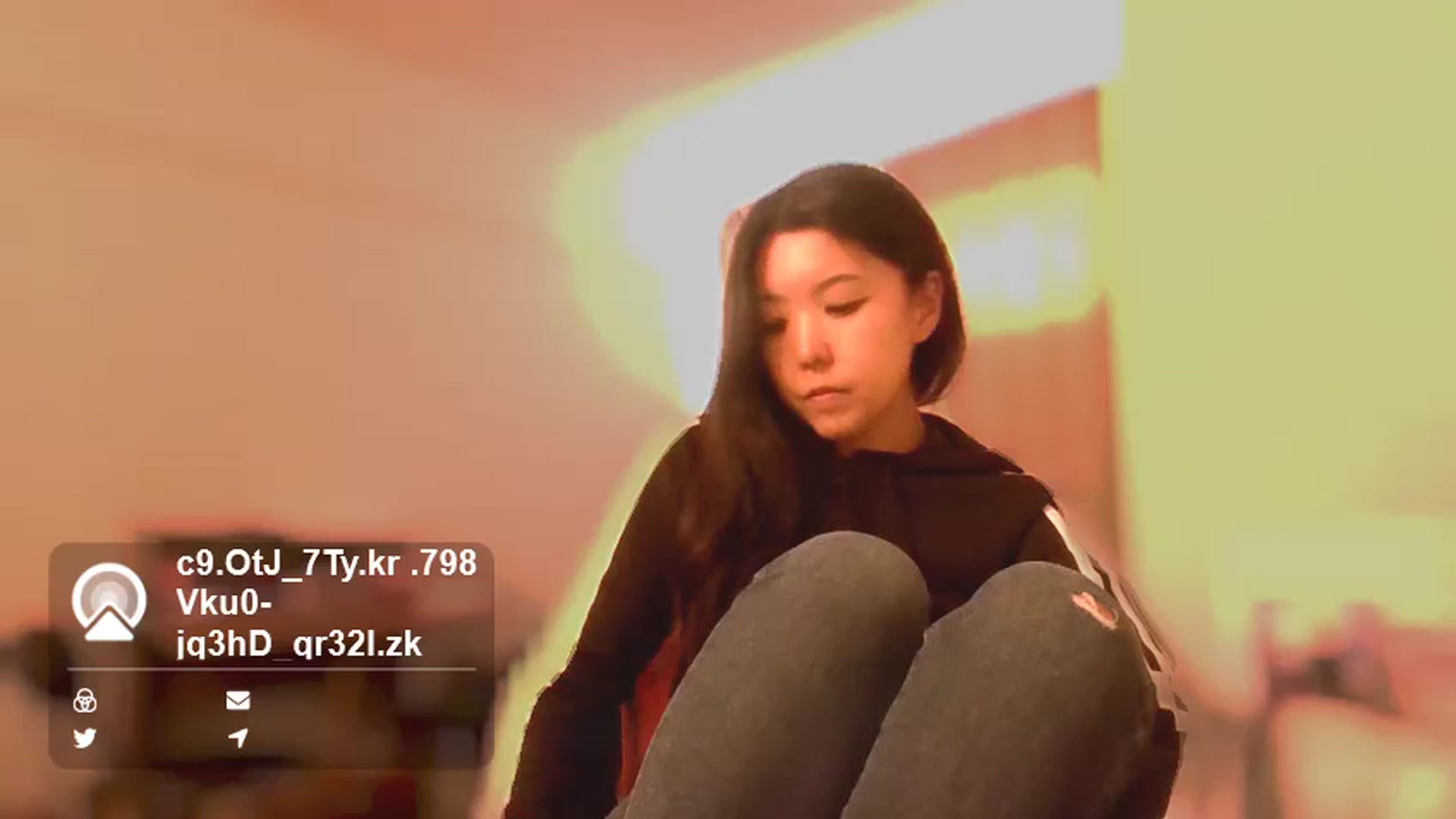 Gallery image thumbnail from L_XjY_2_nU_3F's myfreecams stream on, 05/21/2024, 07:57 image 12 of 20