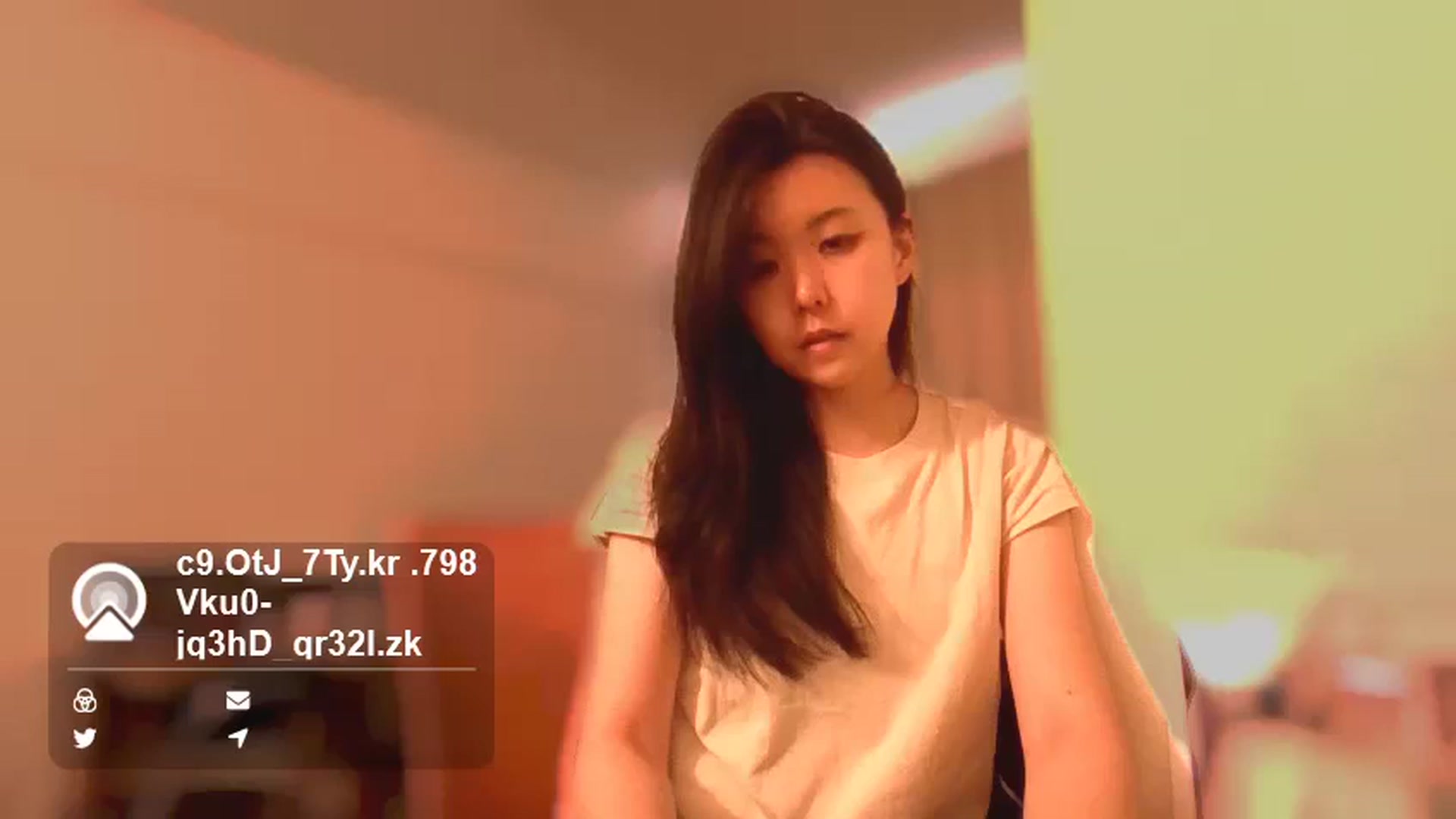 Gallery image thumbnail from L_XjY_2_nU_3F's myfreecams stream on, 05/23/2024, 08:09 image 12 of 20
