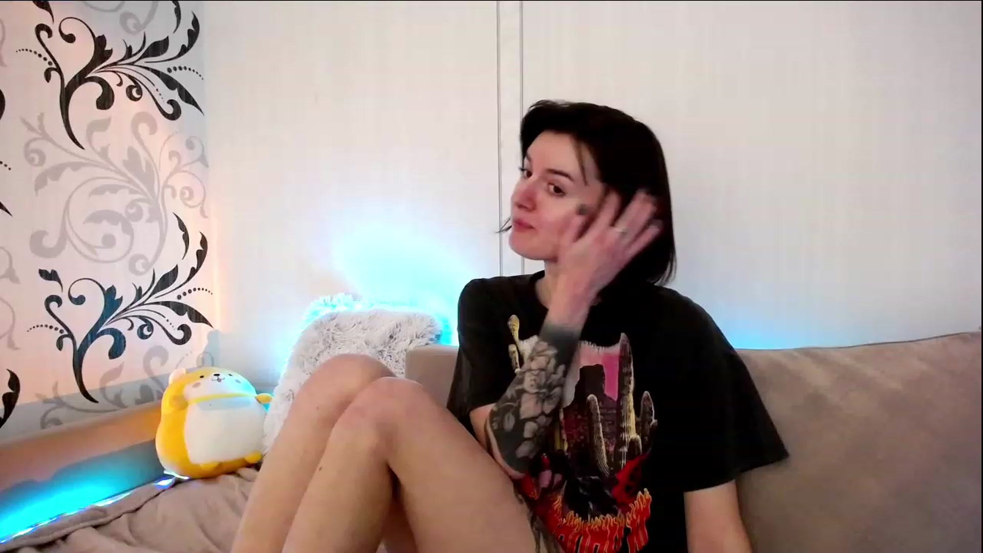 Gallery image thumbnail from L_lame's myfreecams stream on, 12/19/2022, 16:49 image 5 of 20