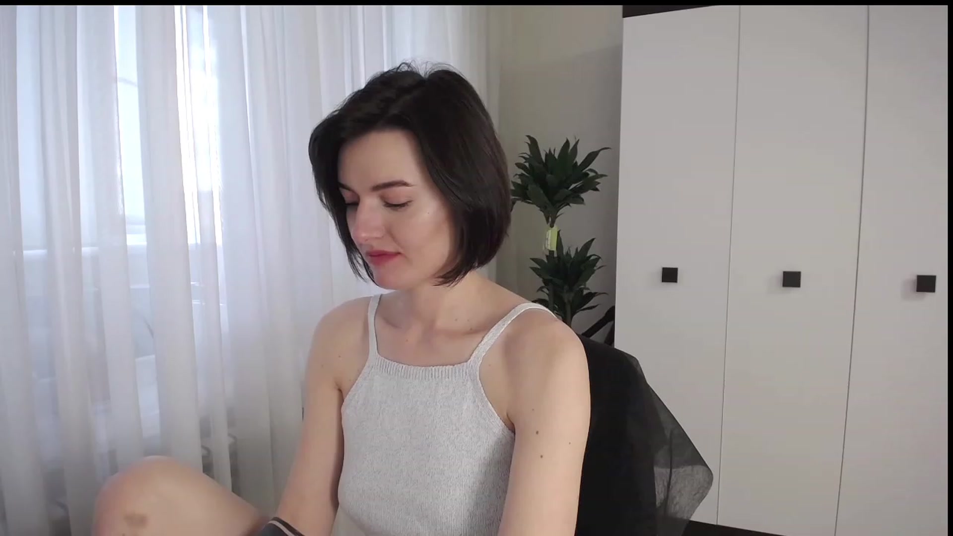 Gallery image thumbnail from L_lame's myfreecams stream on, 05/22/2023, 08:28 image 4 of 20