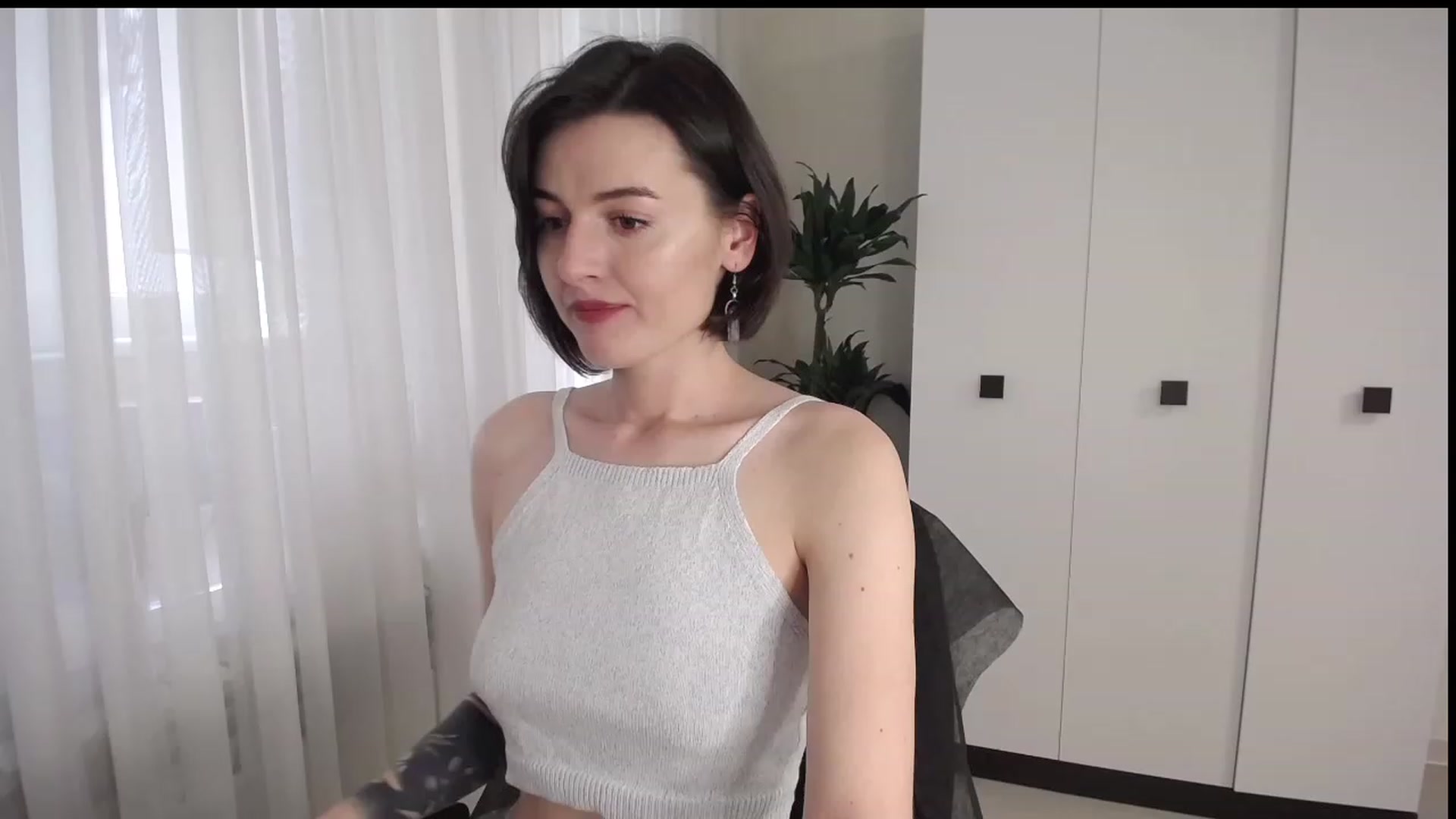 Gallery image thumbnail from L_lame's myfreecams stream on, 05/23/2023, 15:52 image 3 of 20