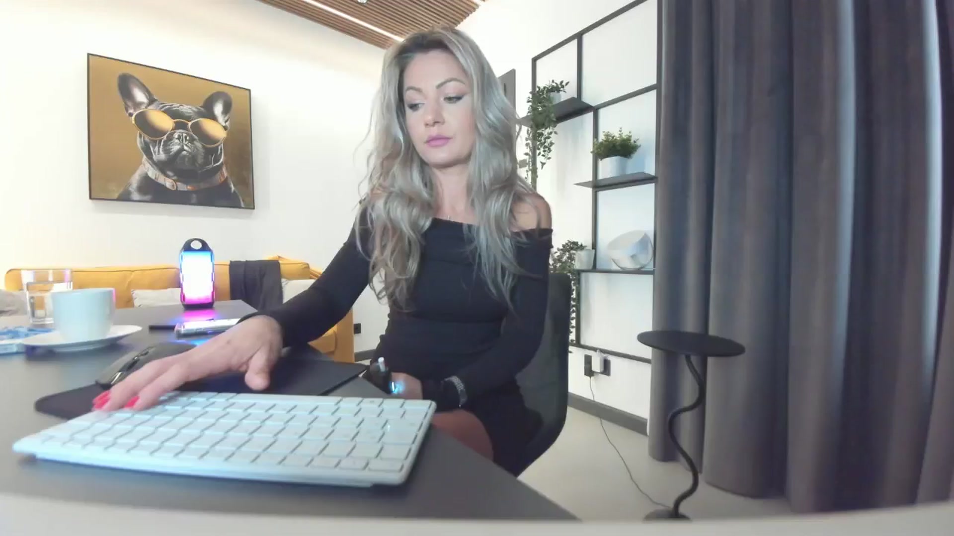 Gallery image thumbnail from L_y_d's myfreecams stream on, 11/03/2024, 14:20 image 1 of 20