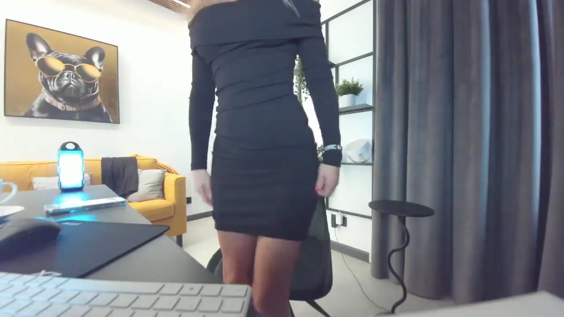 Gallery image thumbnail from L_y_d's myfreecams stream on, 11/03/2024, 14:20 image 7 of 20