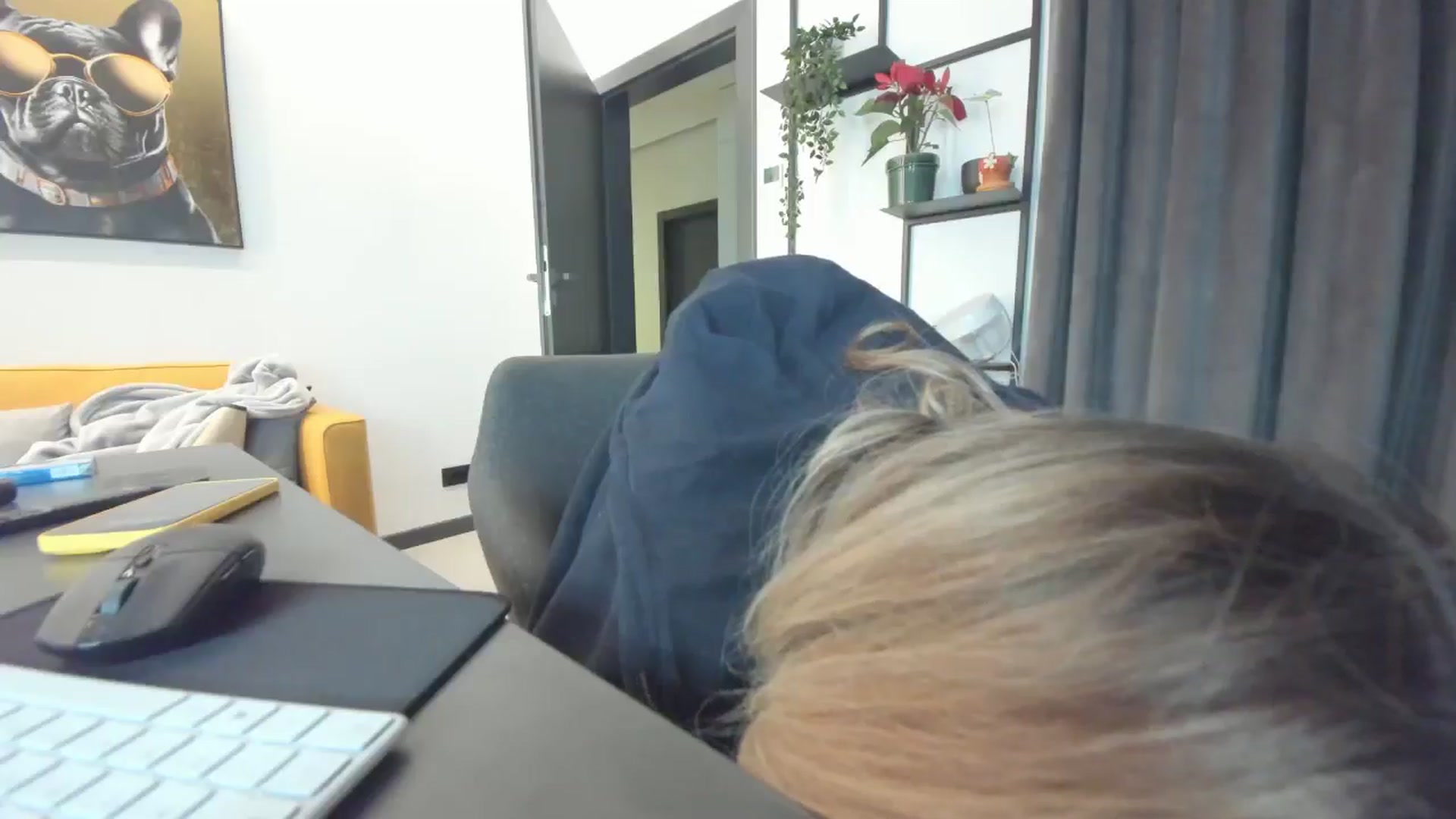 Gallery image thumbnail from L_y_d's myfreecams stream on, 03/24/2025, 20:10 image 14 of 20
