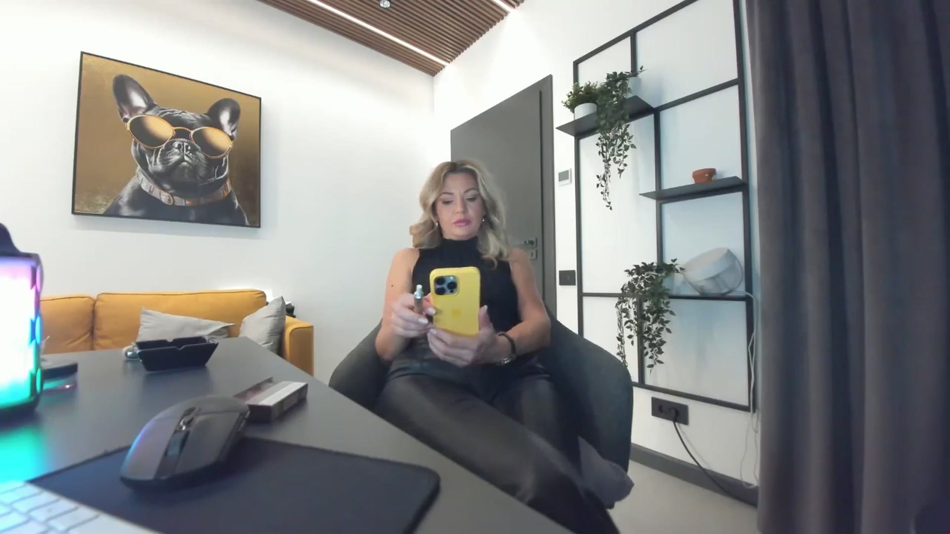 Gallery image thumbnail from L_y_d's myfreecams stream on, 11/01/2025, 16:04 image 18 of 20