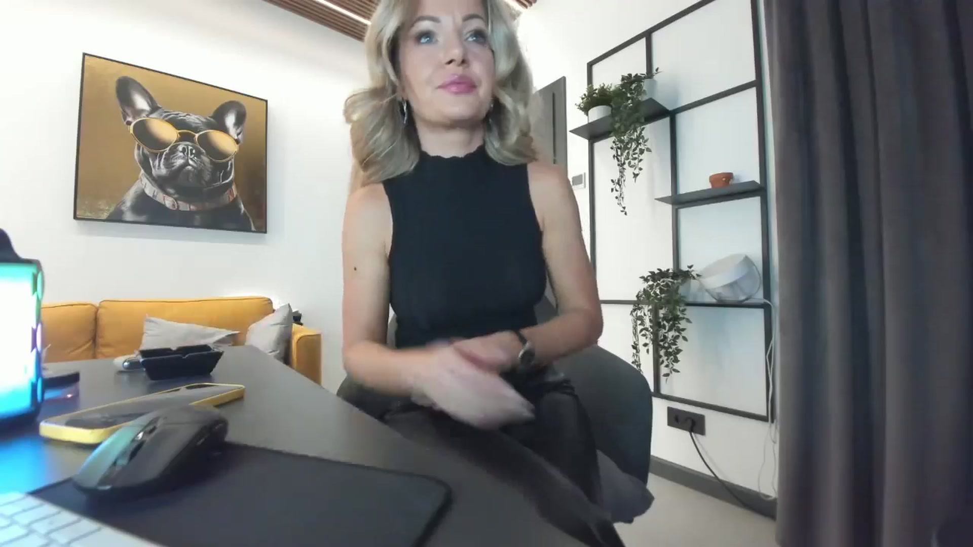 Gallery image thumbnail from L_y_d's myfreecams stream on, 11/01/2025, 16:04 image 16 of 20