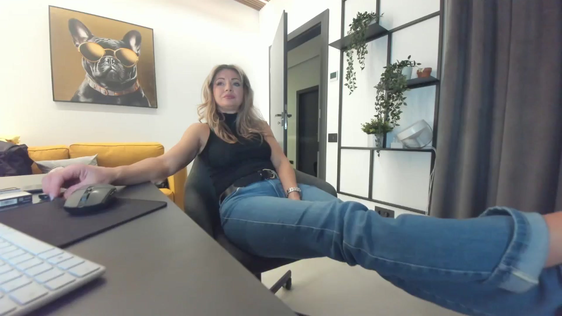 Gallery image thumbnail from L_y_d's myfreecams stream on, 02/27/2026, 18:48 image 6 of 20