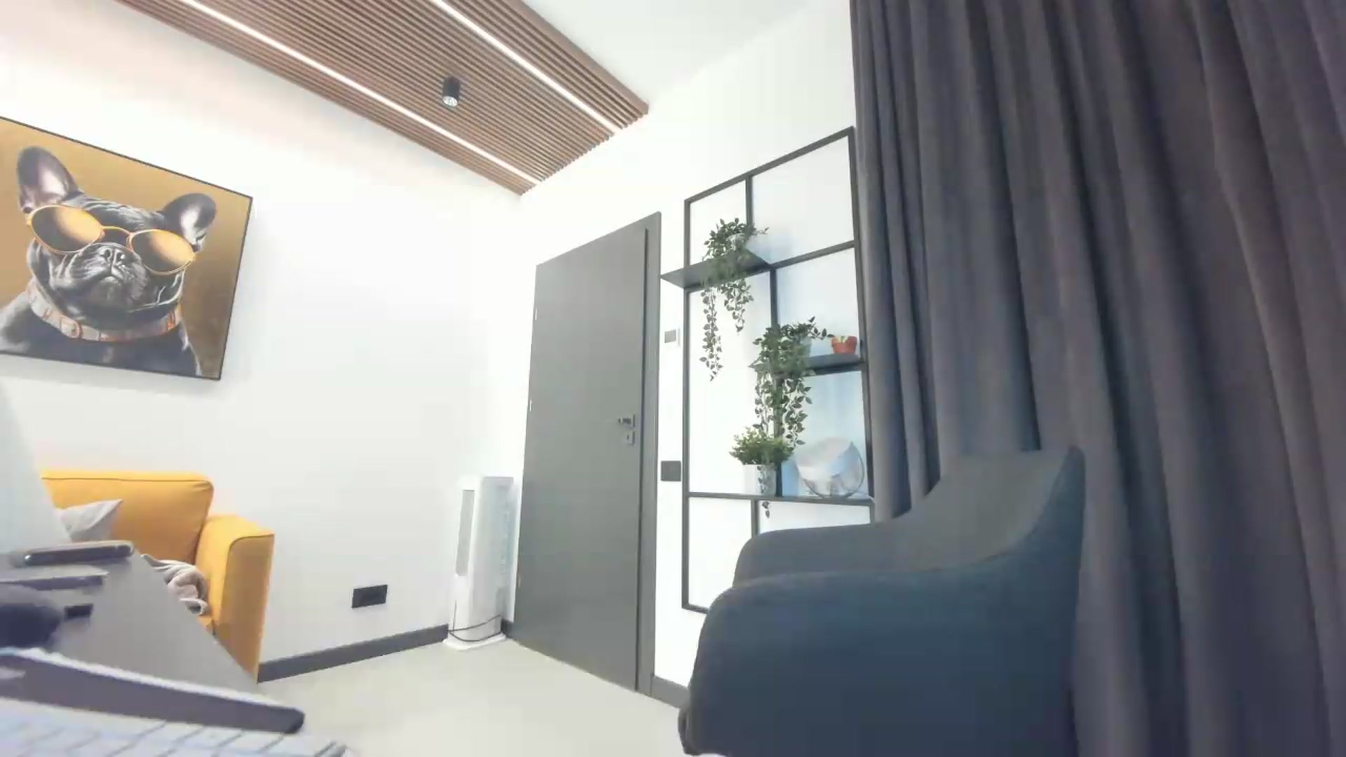 Gallery image thumbnail from L_y_d's myfreecams stream on, 05/22/2026, 22:27 image 14 of 20