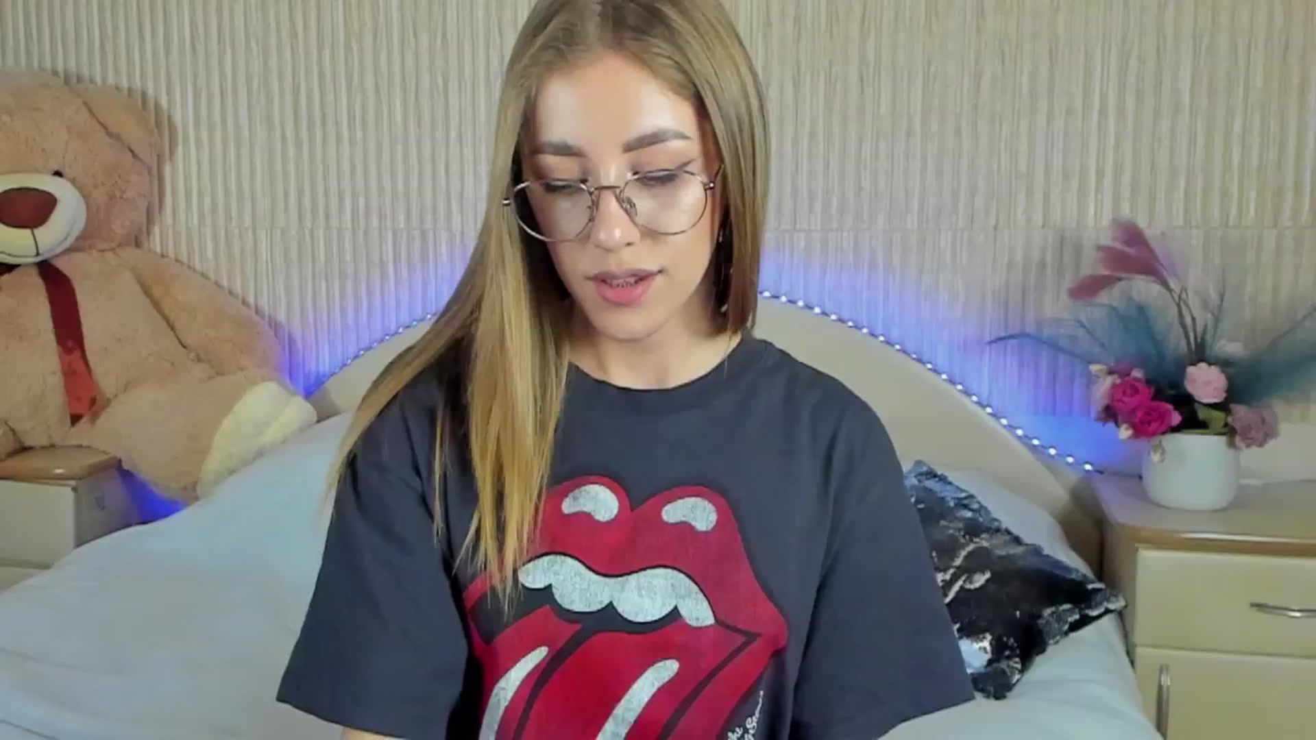 Gallery image thumbnail from LaAngel's myfreecams stream on, 04/25/2024, 16:50 image 11 of 20