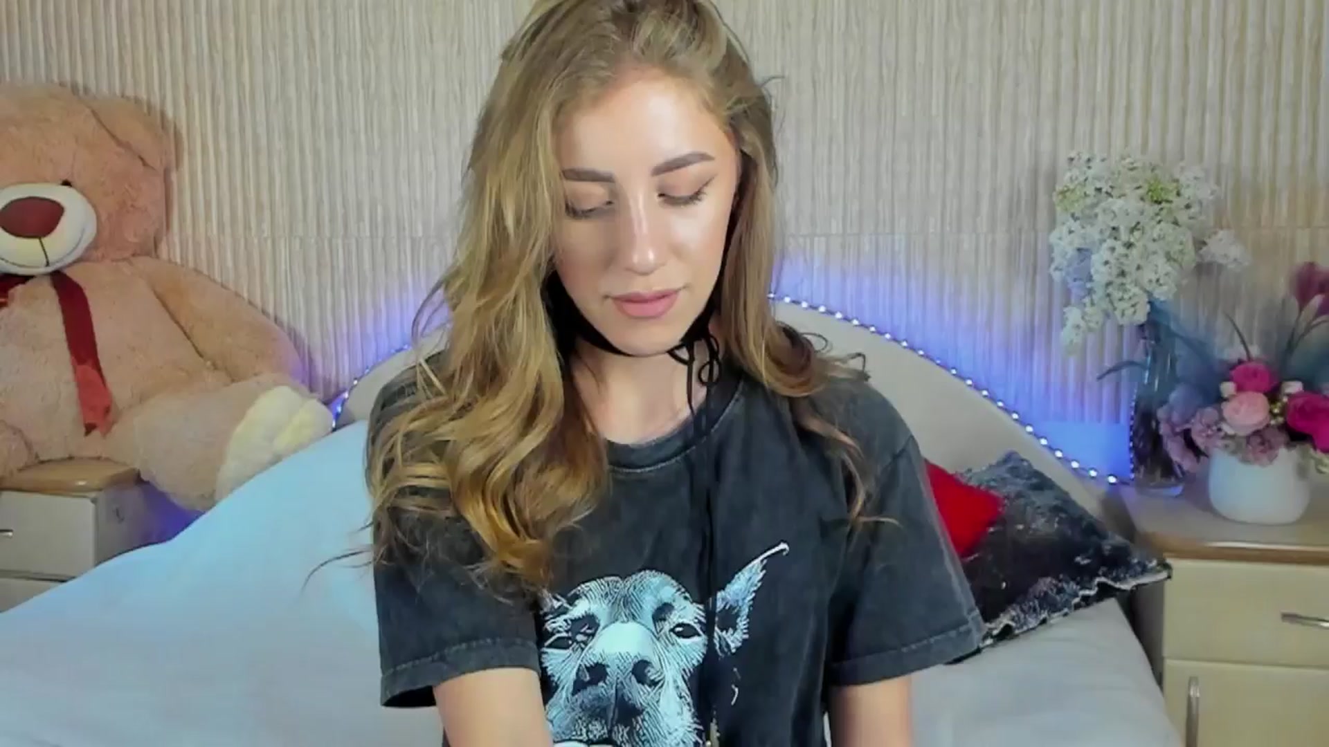 Gallery image thumbnail from LaAngel's myfreecams stream on, 05/02/2024, 13:14 image 12 of 20