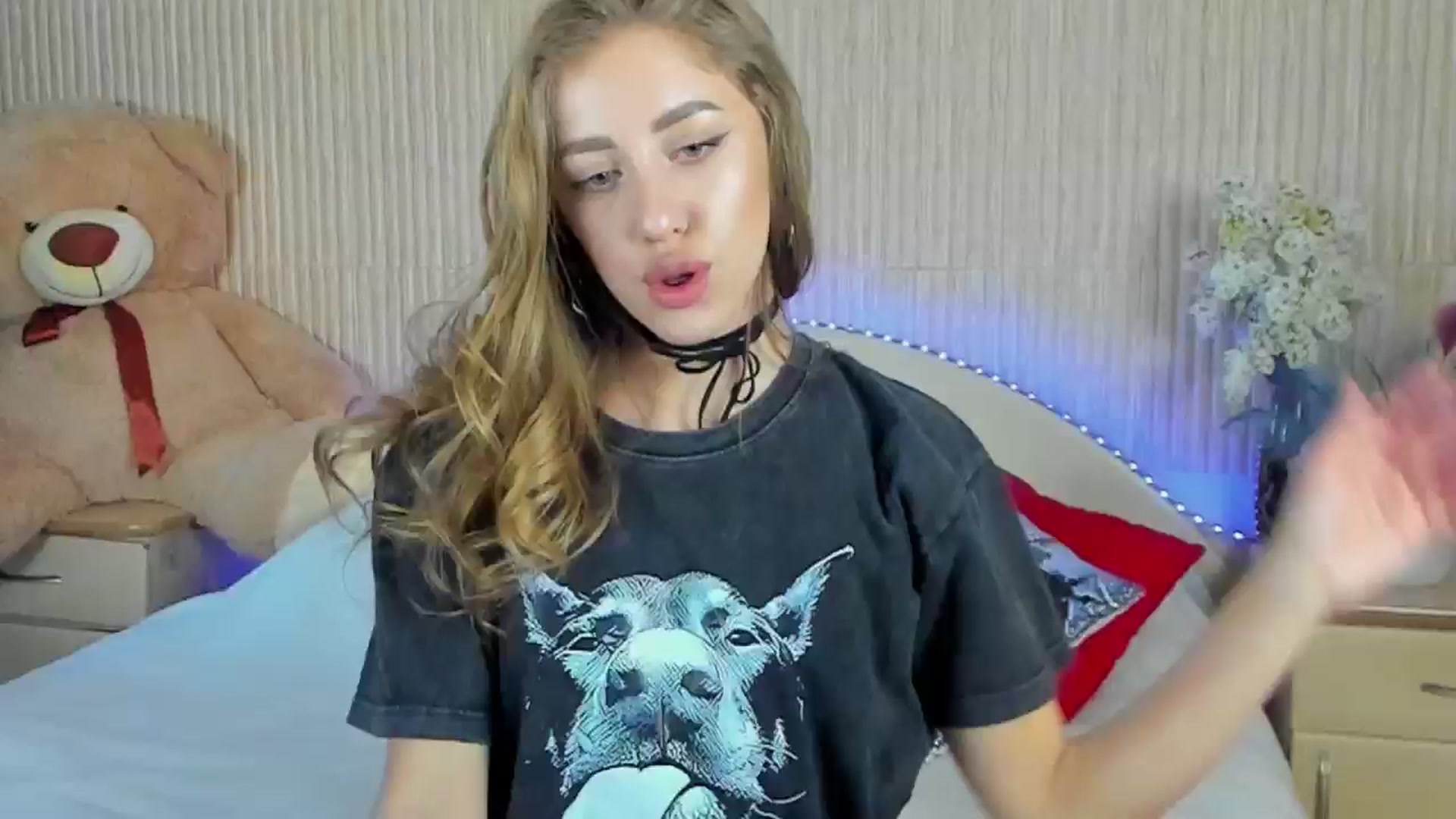 Gallery image thumbnail from LaAngel's myfreecams stream on, 05/02/2024, 15:04 image 10 of 20