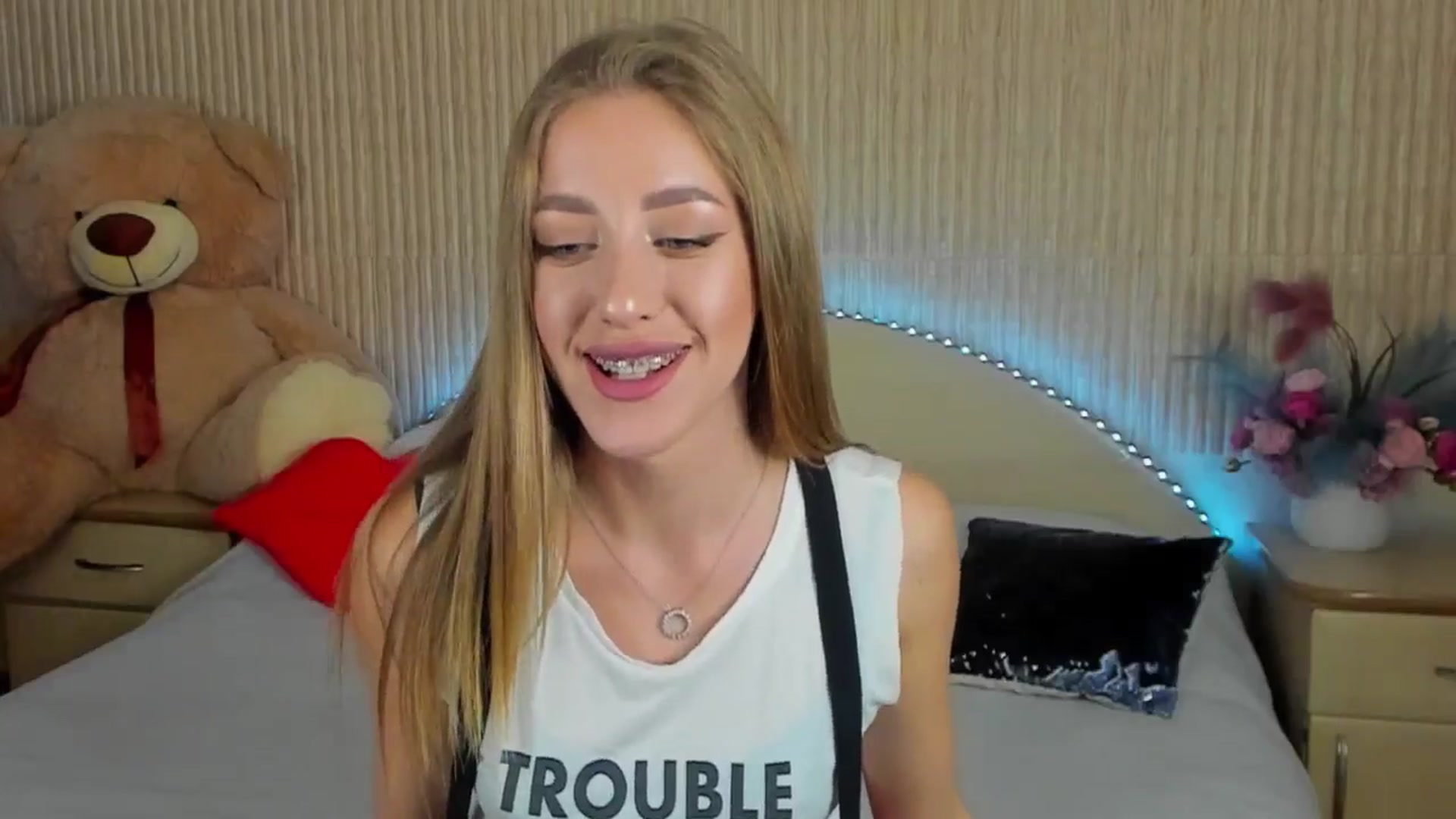 Gallery image thumbnail from LaAngel's myfreecams stream on, 05/16/2024, 12:56 image 19 of 20