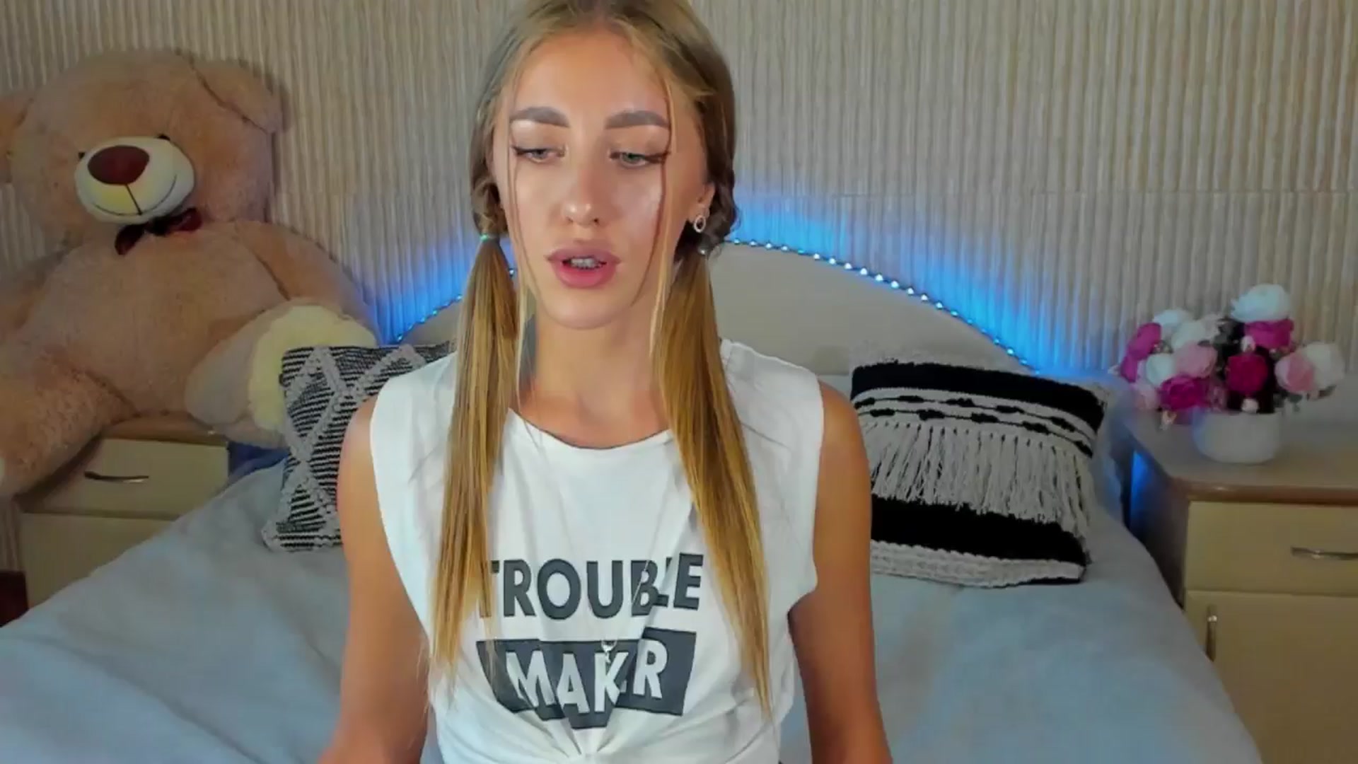 Gallery image thumbnail from LaAngel's myfreecams stream on, 08/08/2024, 16:46 image 10 of 20