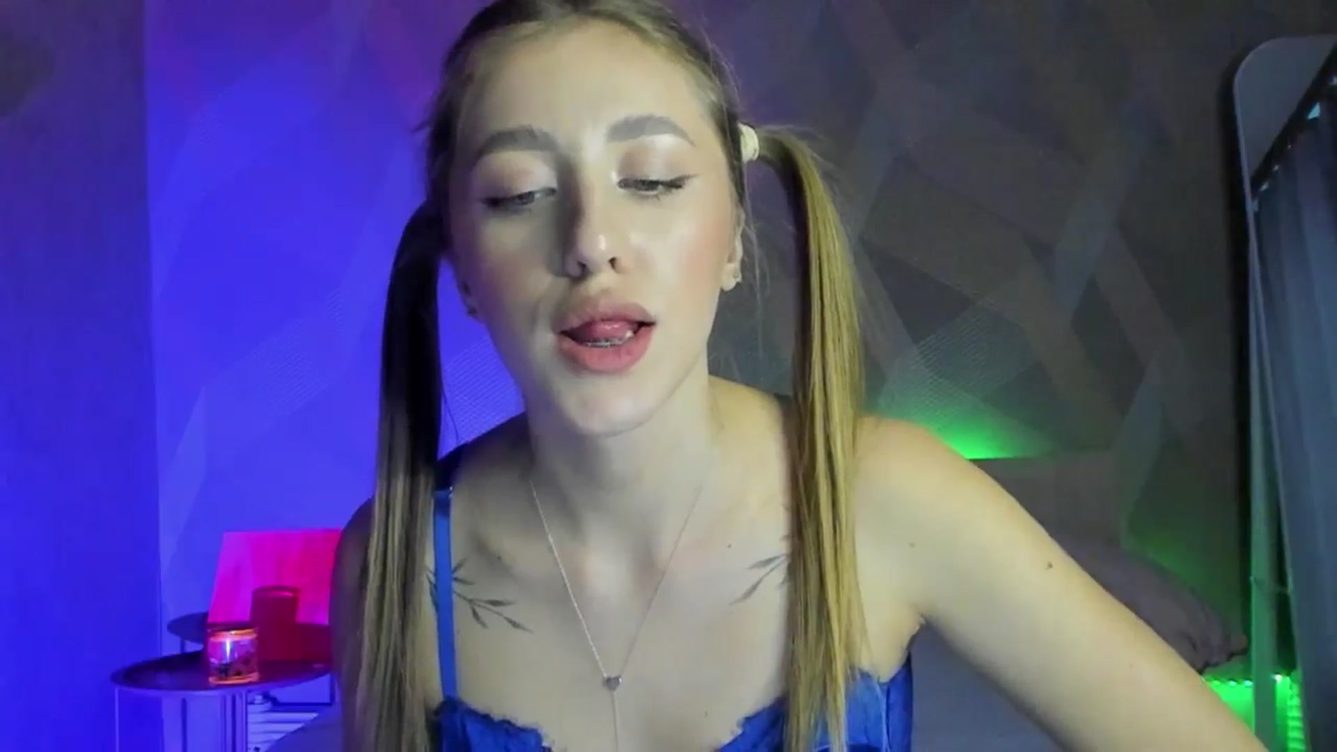 Gallery image thumbnail from LaAngel's myfreecams stream on, 04/27/2025, 14:13 image 19 of 20