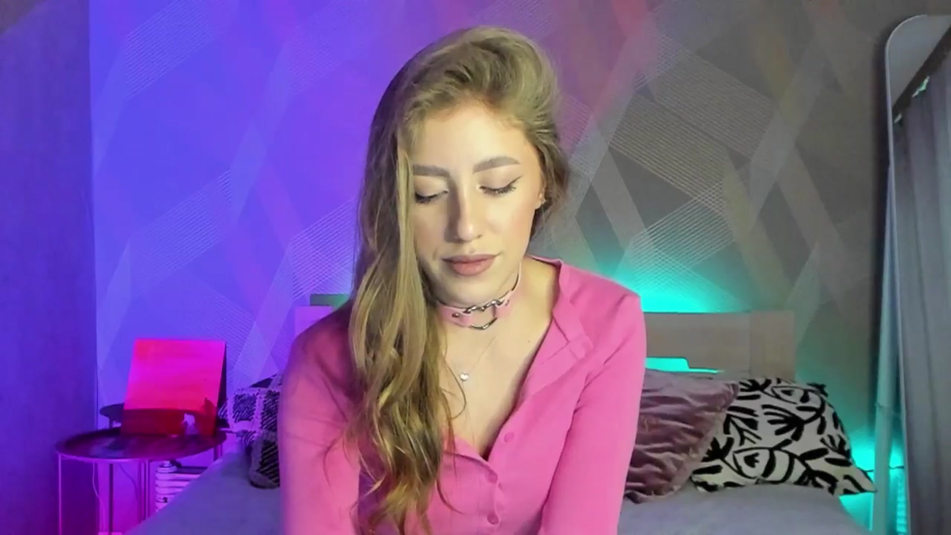 Gallery image thumbnail from LaAngel's myfreecams stream on, 05/12/2025, 12:08 image 16 of 20