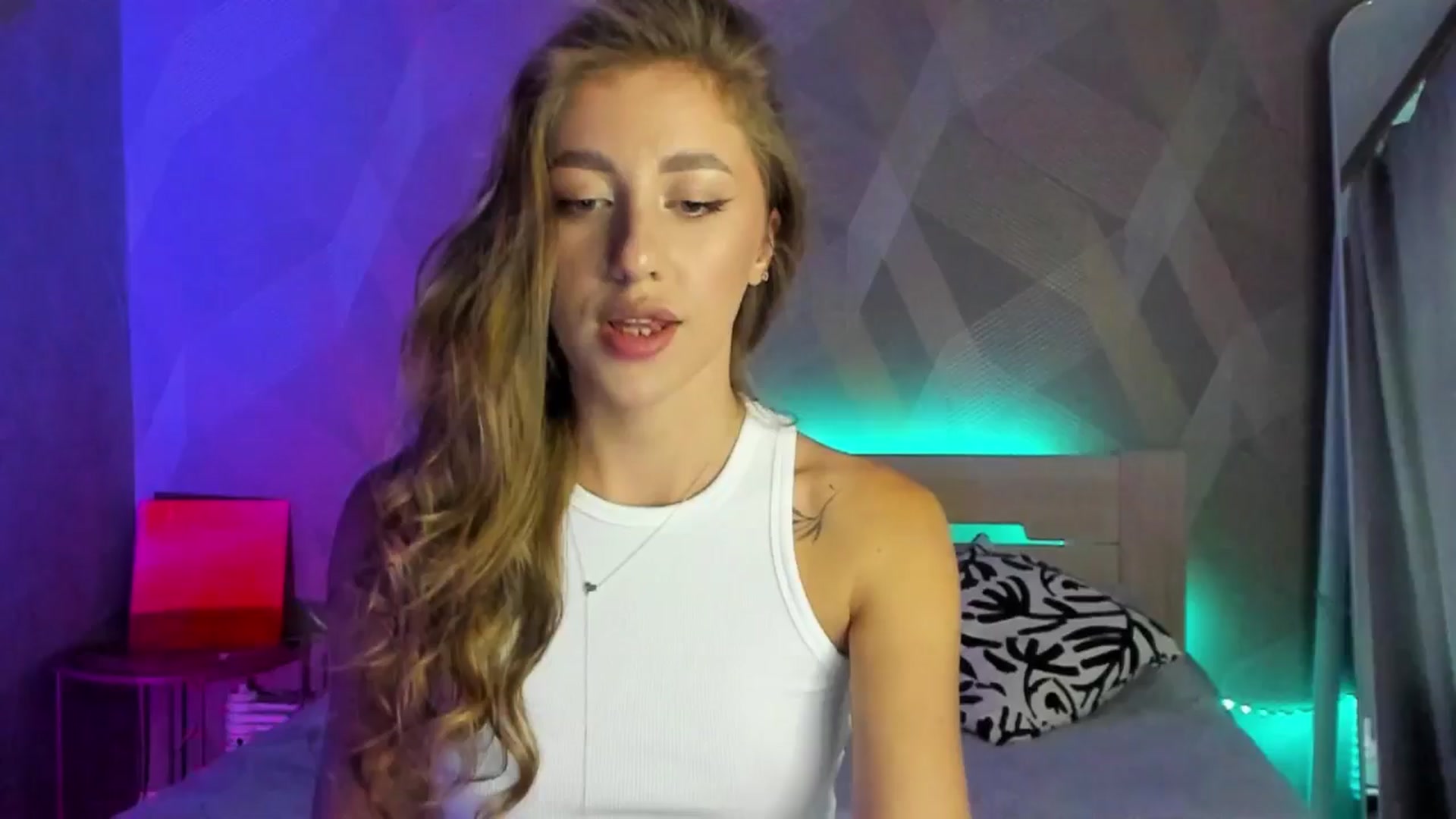 Gallery image thumbnail from LaAngel's myfreecams stream on, 06/16/2025, 15:20 image 11 of 20