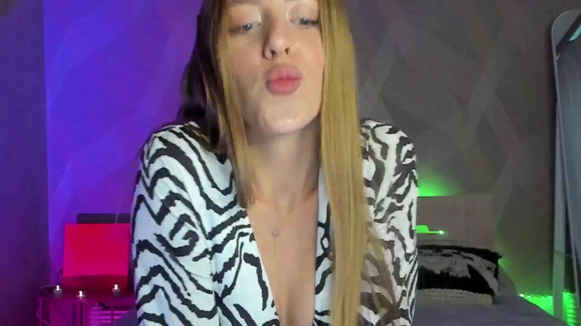 Gallery image thumbnail from LaAngel's myfreecams stream on, 07/02/2025, 15:10 image 19 of 20