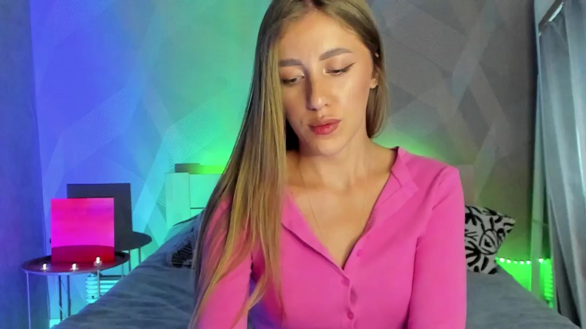 Gallery image thumbnail from LaAngel's myfreecams stream on, 07/13/2025, 14:32 image 16 of 20