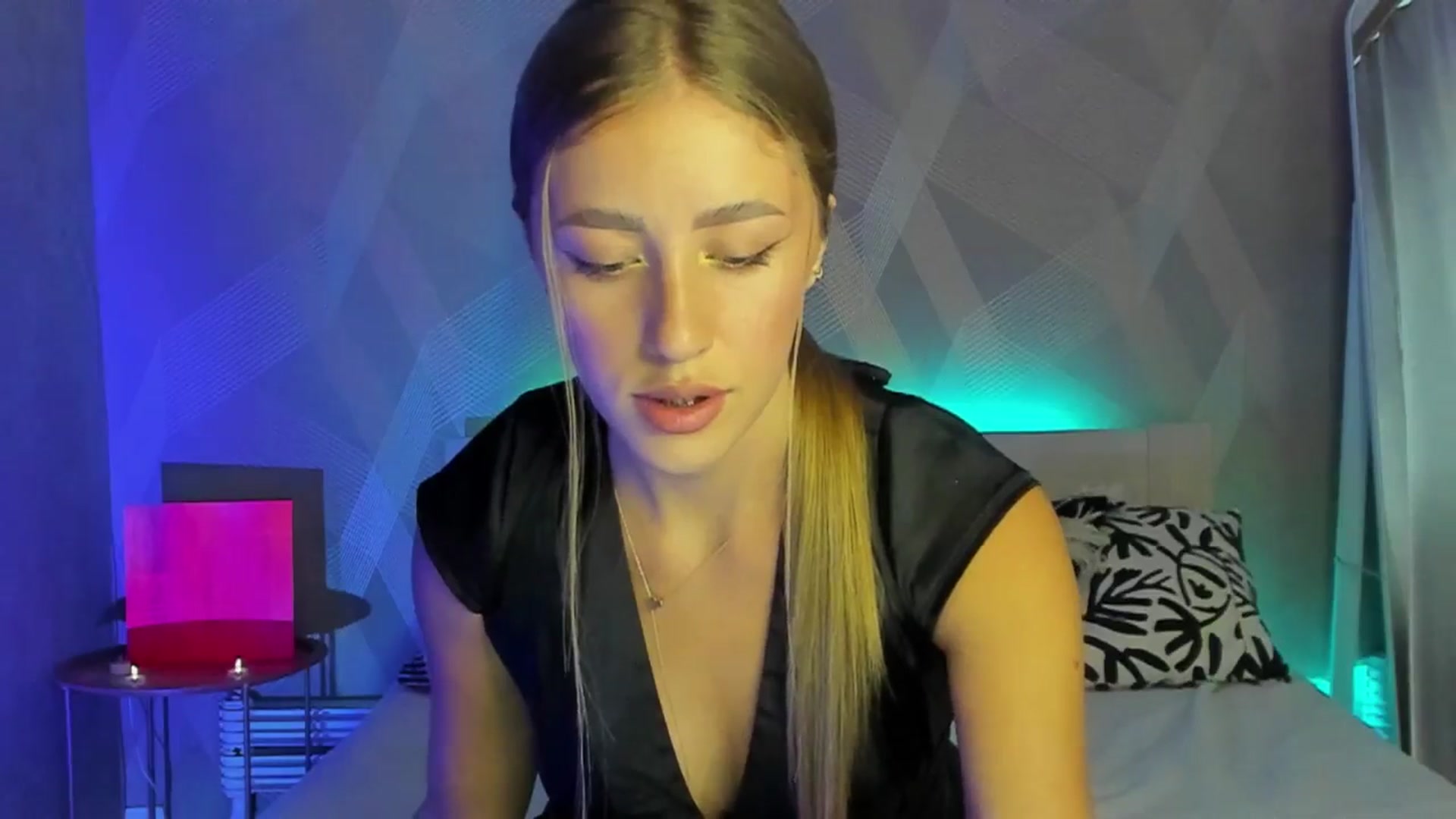 Gallery image thumbnail from LaAngel's myfreecams stream on, 07/20/2025, 12:44 image 17 of 20