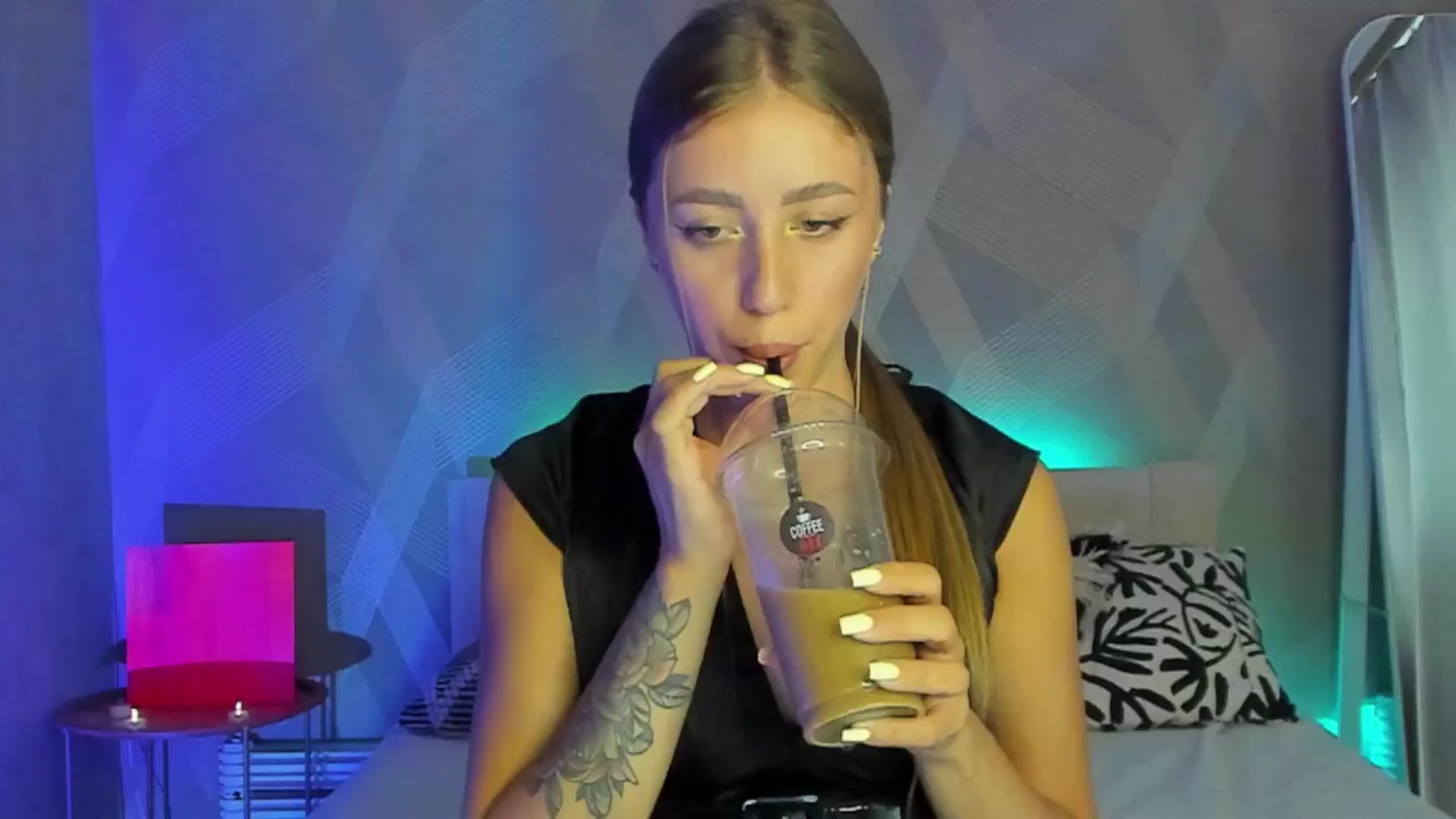 Gallery image thumbnail from LaAngel's myfreecams stream on, 07/20/2025, 12:44 image 1 of 20