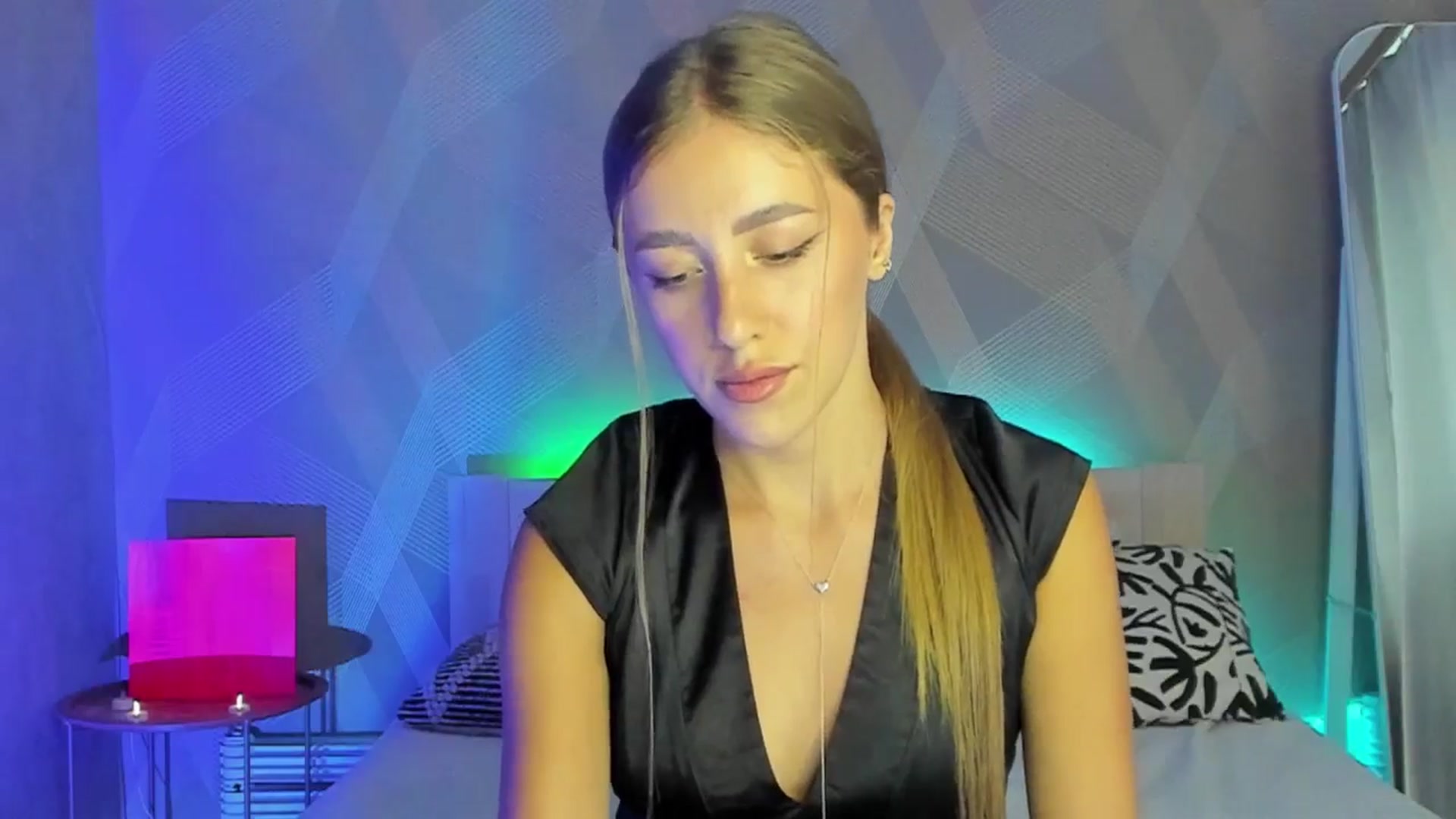 Gallery image thumbnail from LaAngel's myfreecams stream on, 07/20/2025, 13:51 image 4 of 20