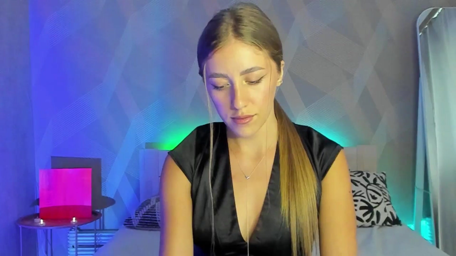 Gallery image thumbnail from LaAngel's myfreecams stream on, 07/20/2025, 13:51 image 11 of 20