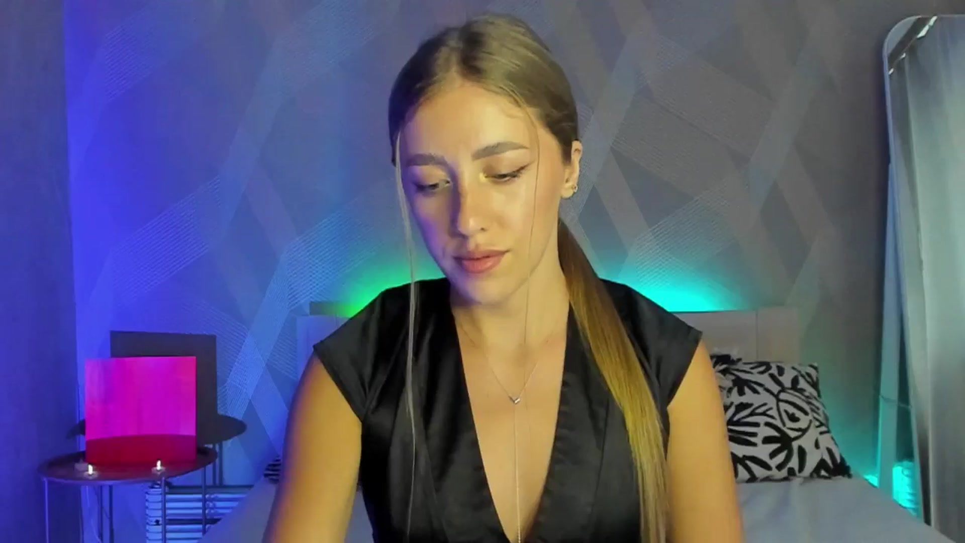 Gallery image thumbnail from LaAngel's myfreecams stream on, 07/20/2025, 13:51 image 5 of 20