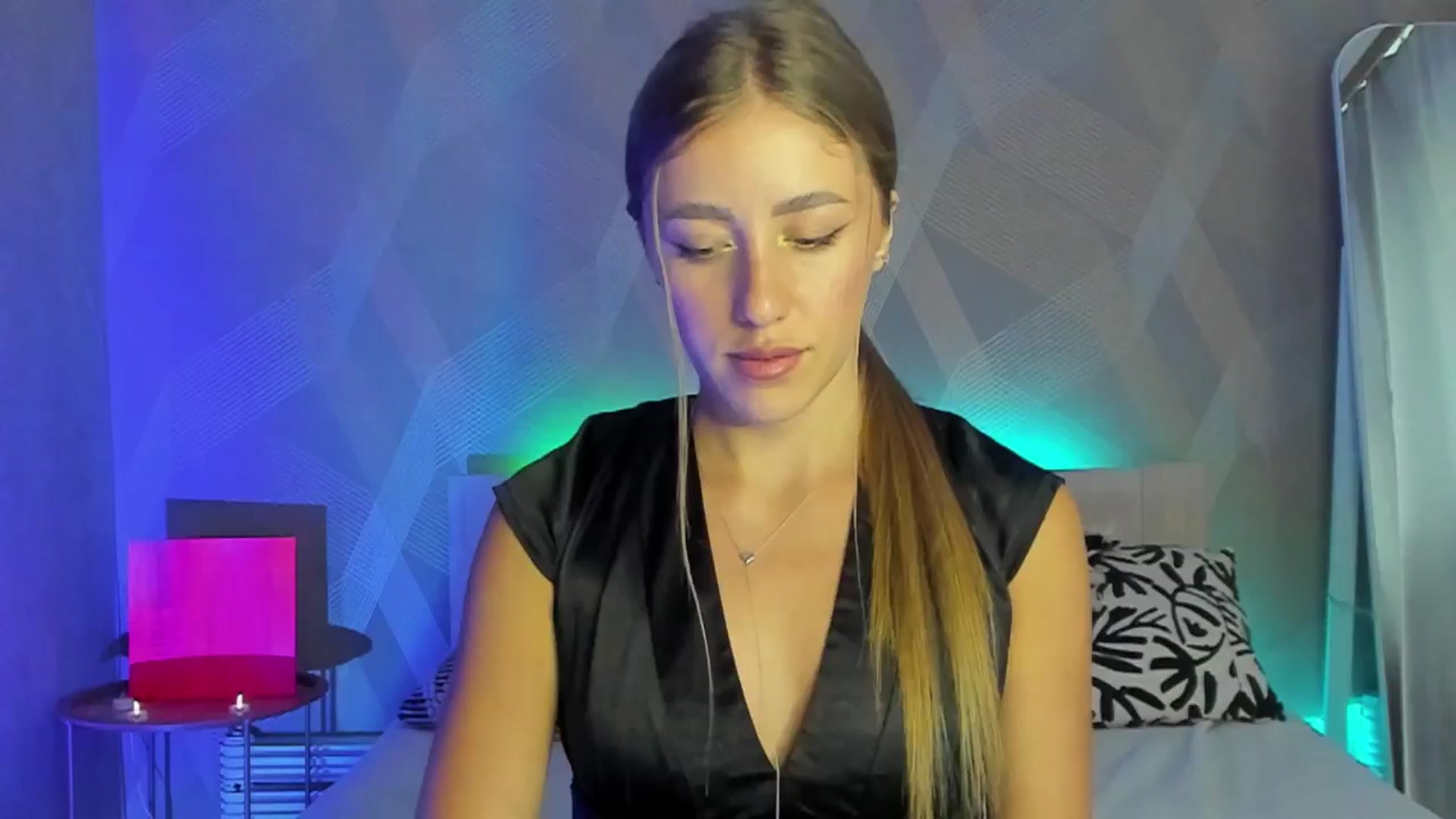 Gallery image thumbnail from LaAngel's myfreecams stream on, 07/20/2025, 13:51 image 18 of 20