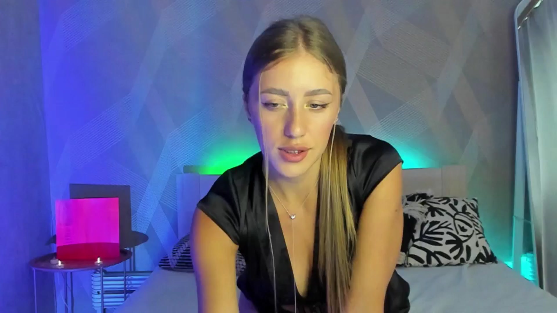 Gallery image thumbnail from LaAngel's myfreecams stream on, 07/20/2025, 14:33 image 17 of 20