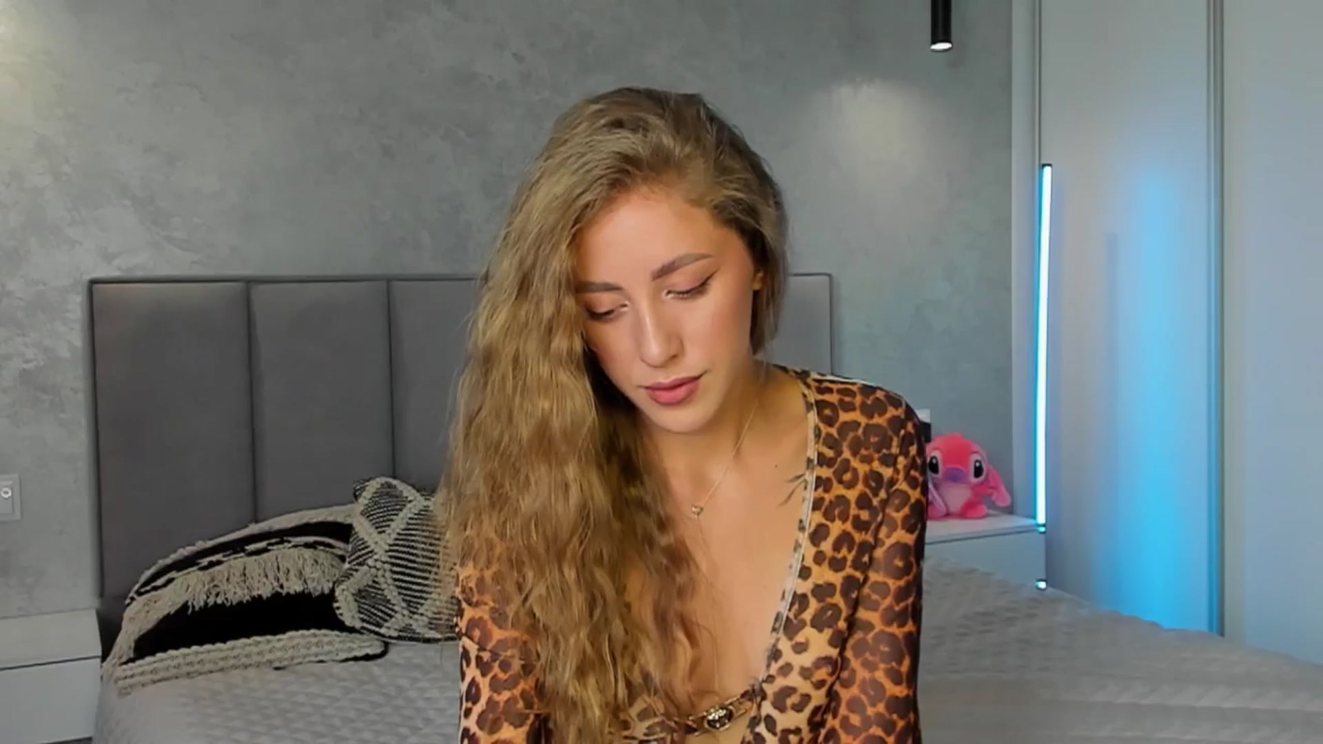 Gallery image thumbnail from LaAngel's myfreecams stream on, 07/30/2025, 13:37 image 5 of 20