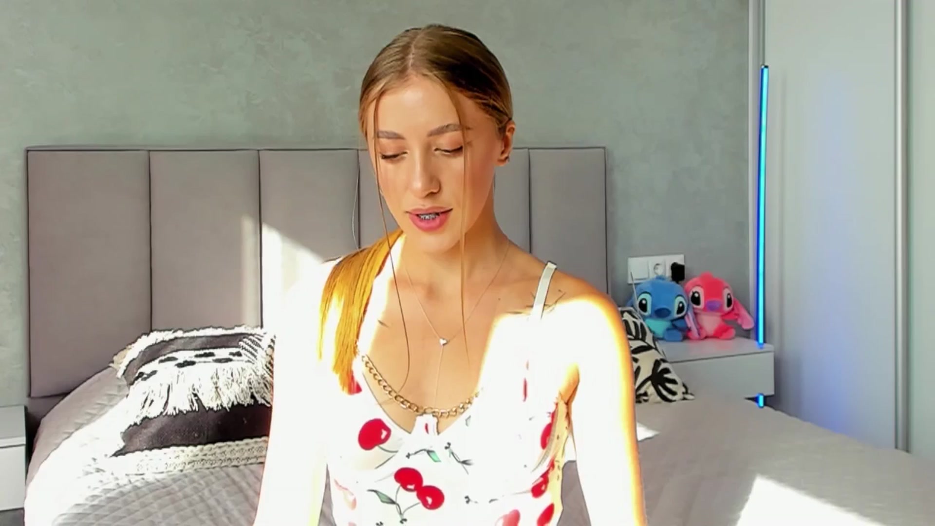 Gallery image thumbnail from LaAngel's myfreecams stream on, 08/31/2025, 13:51 image 18 of 20
