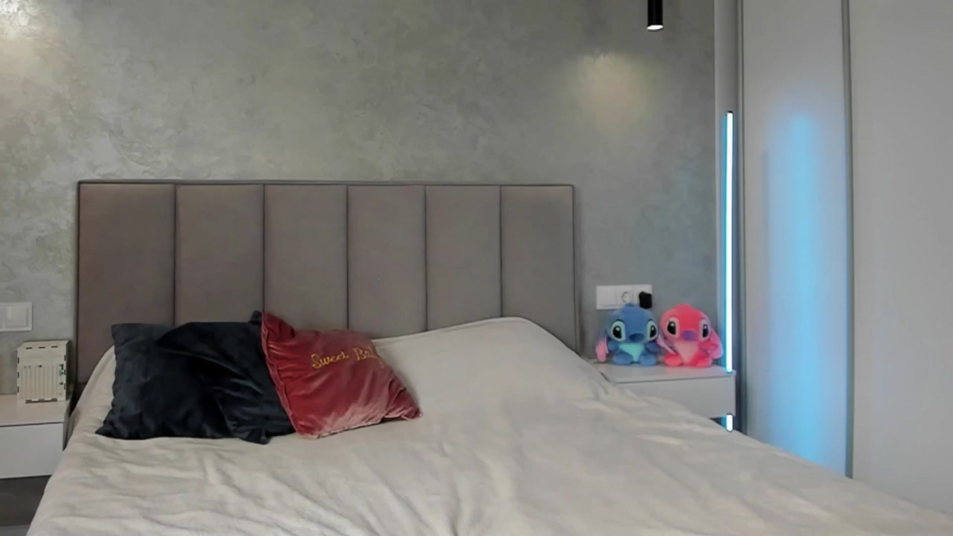 Gallery image thumbnail from LaAngel's myfreecams stream on, 10/23/2025, 13:33 image 11 of 20